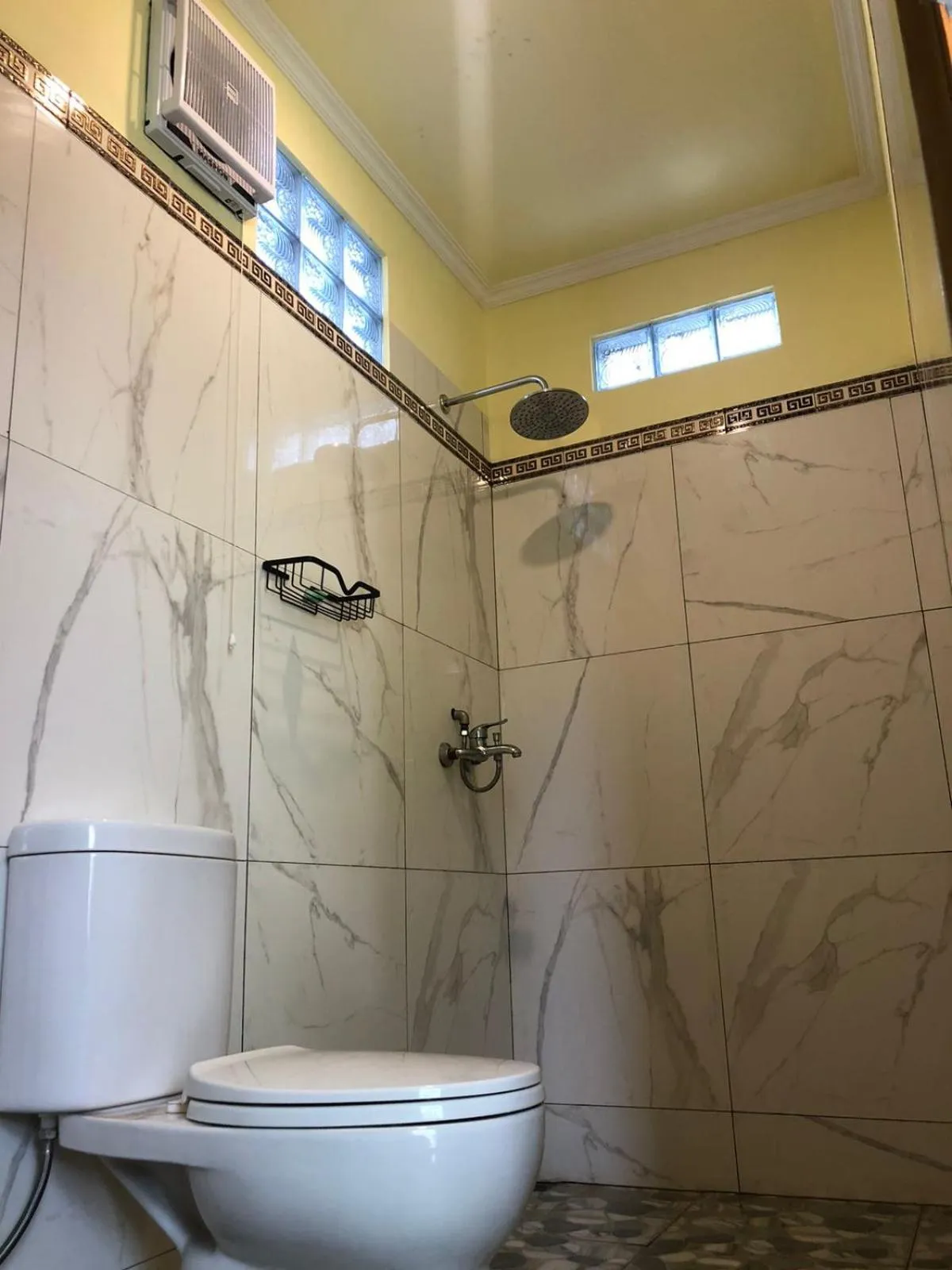 Bathroom in Puri Mandhara Lovina