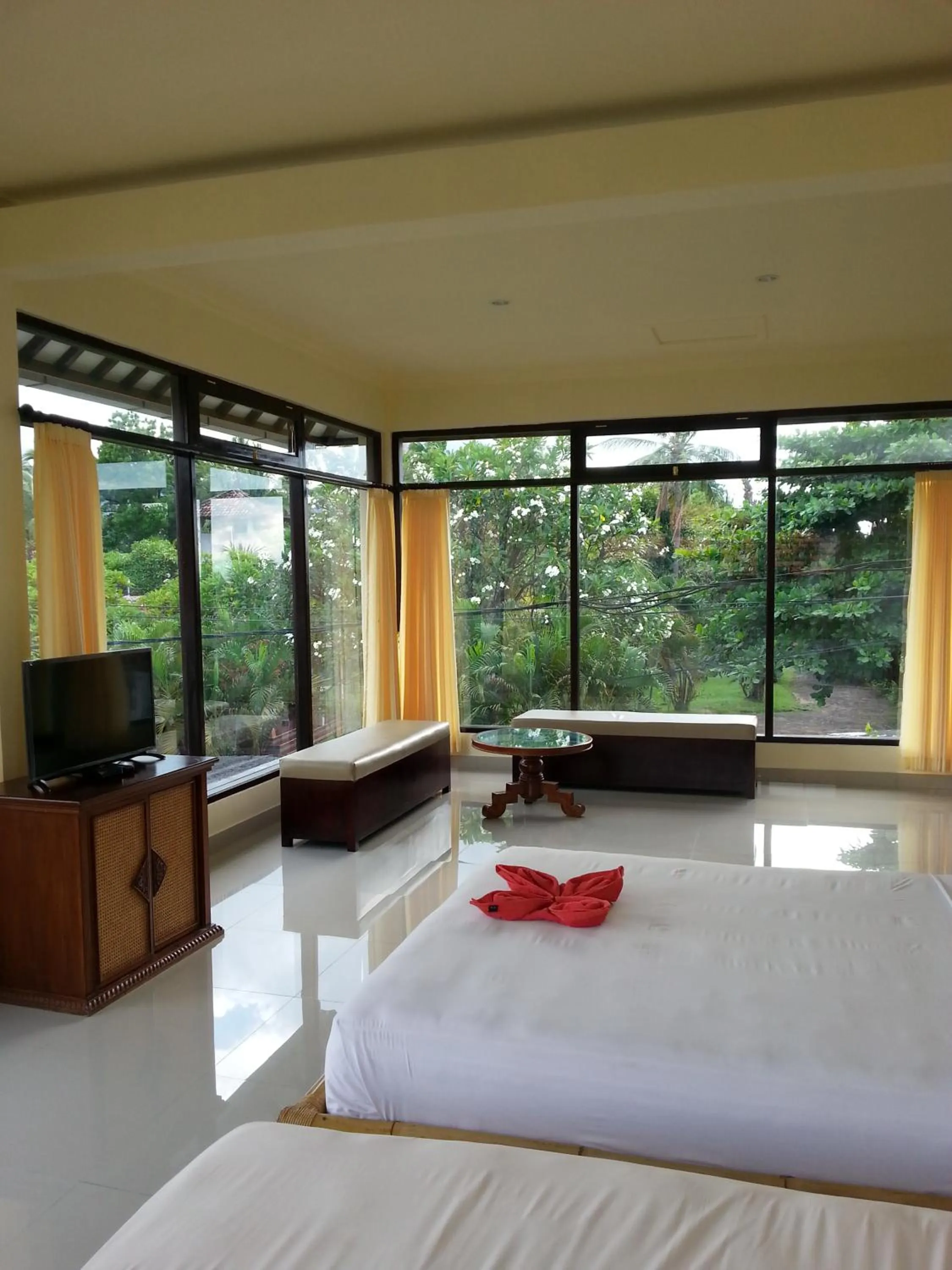 Bedroom, Bed in Puri Mandhara Lovina
