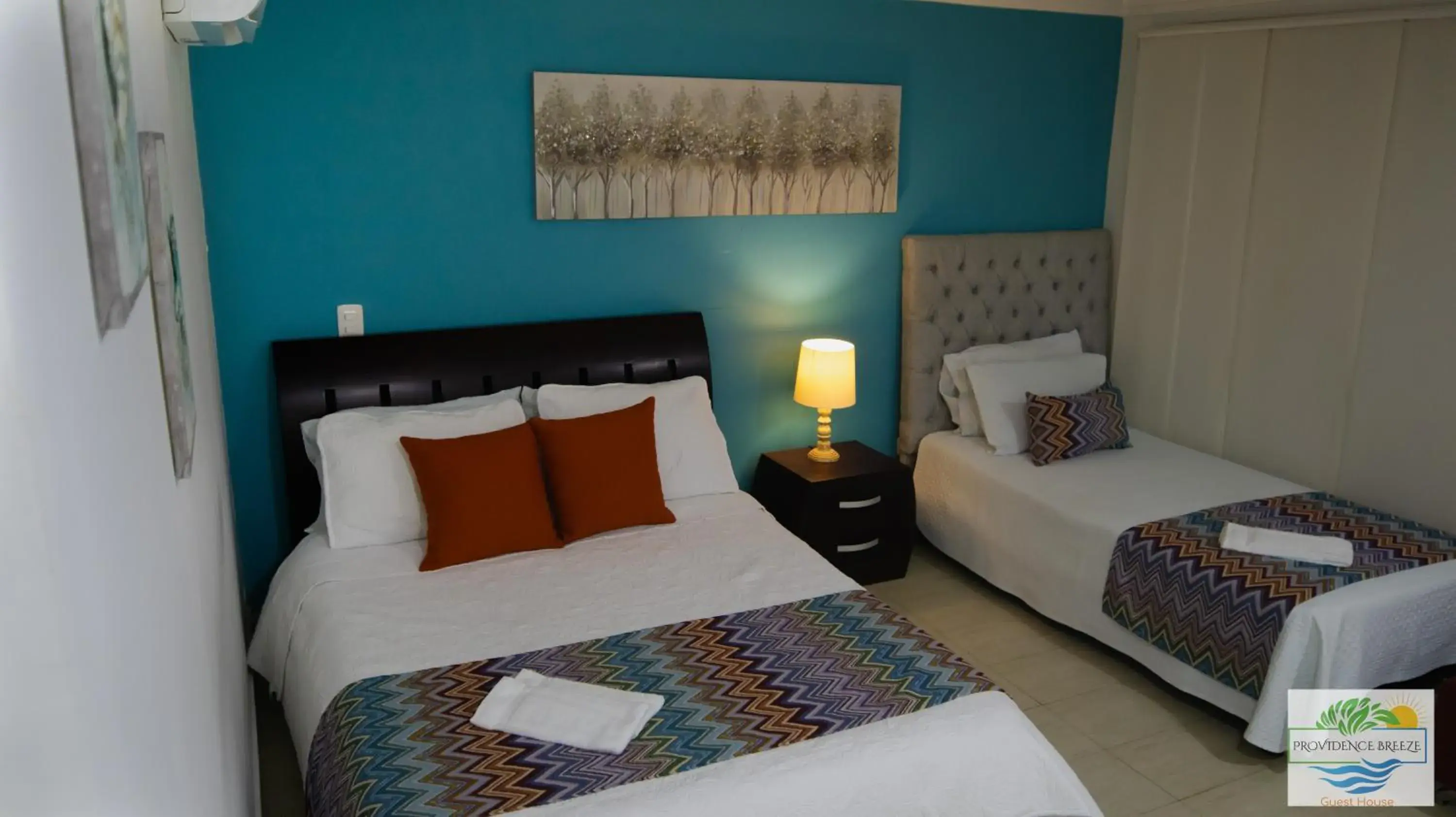 Standard Quadruple Room - single occupancy in Providence Breeze Standard Quadruple Room - single occupancy in Providence Breeze