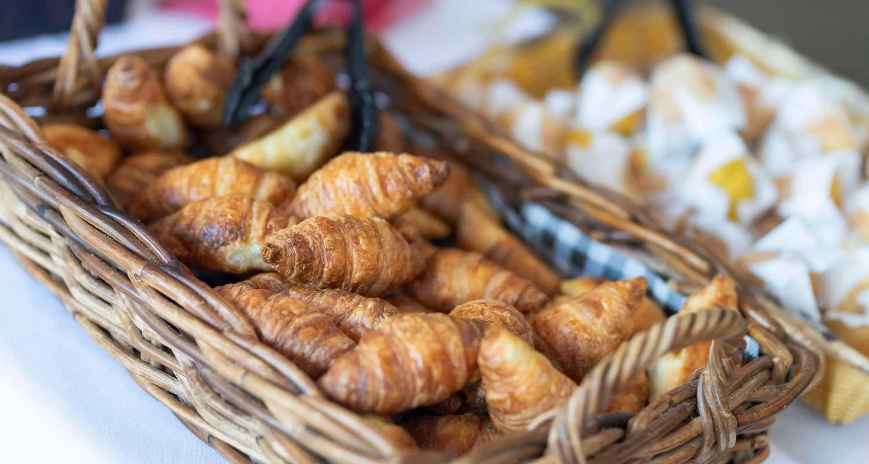 Breakfast in Rydges Esplanade Resort Cairns
