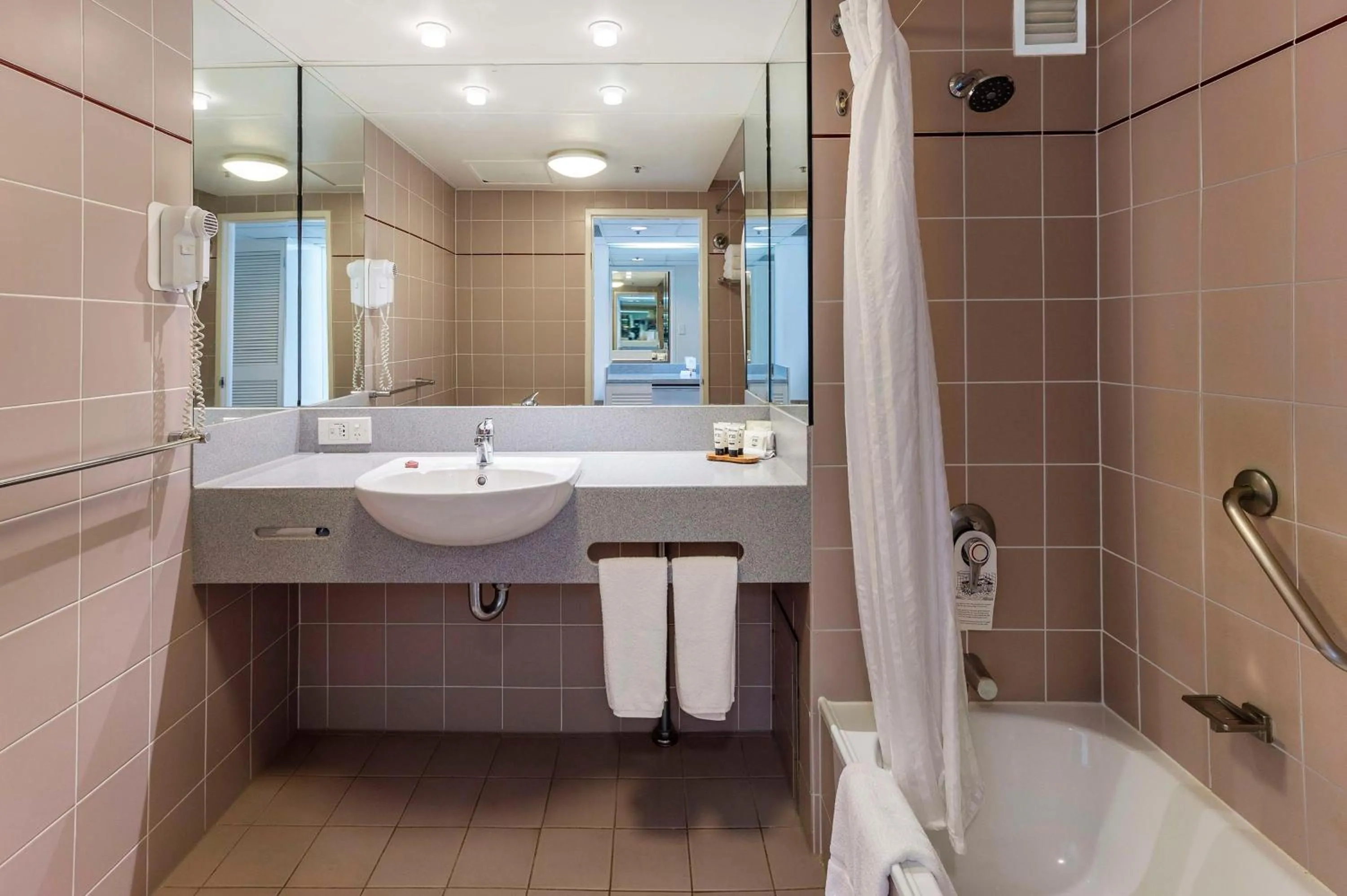 Bathroom in Rydges Esplanade Resort Cairns