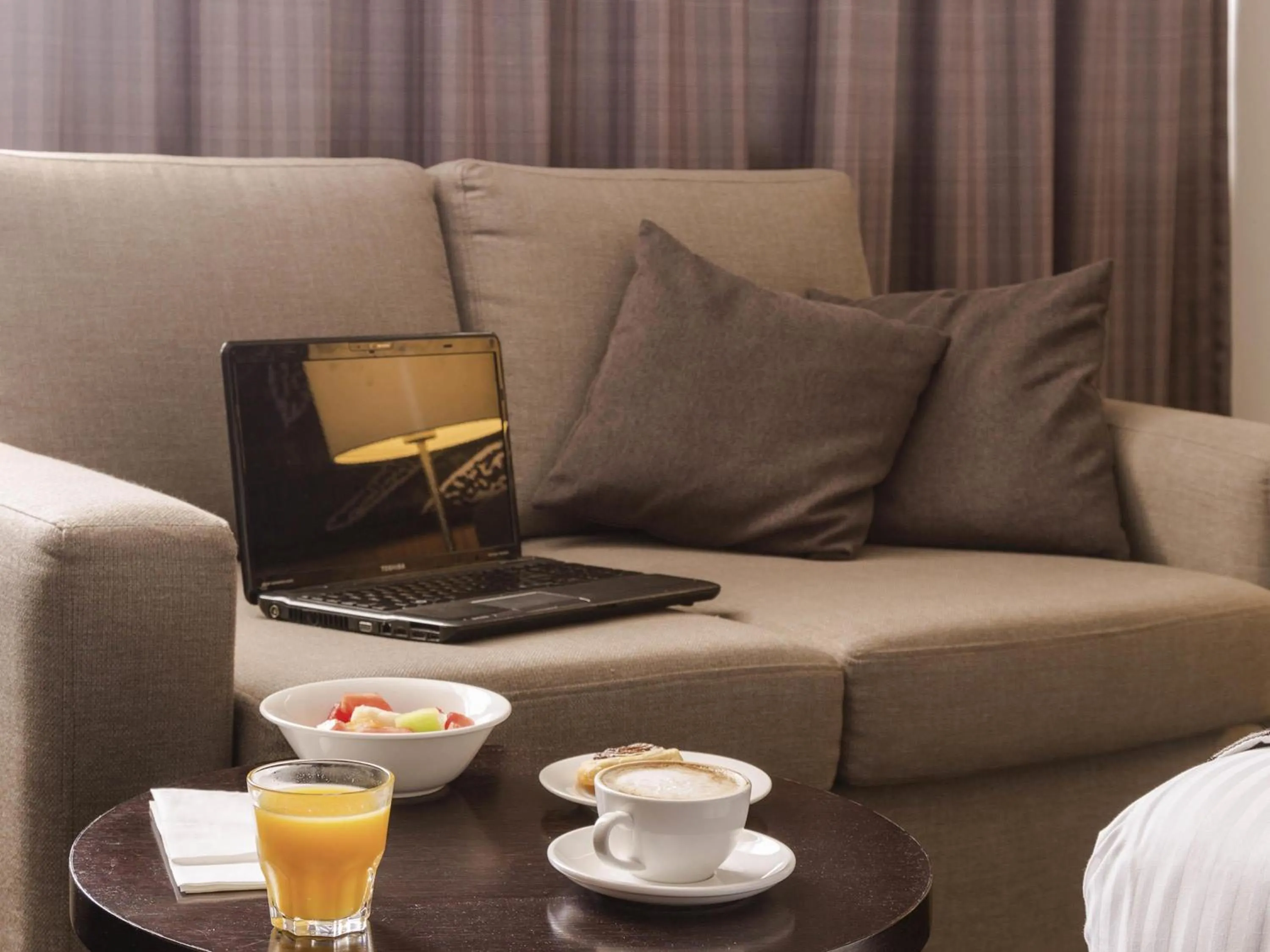 Bedroom in Mantra Gladstone