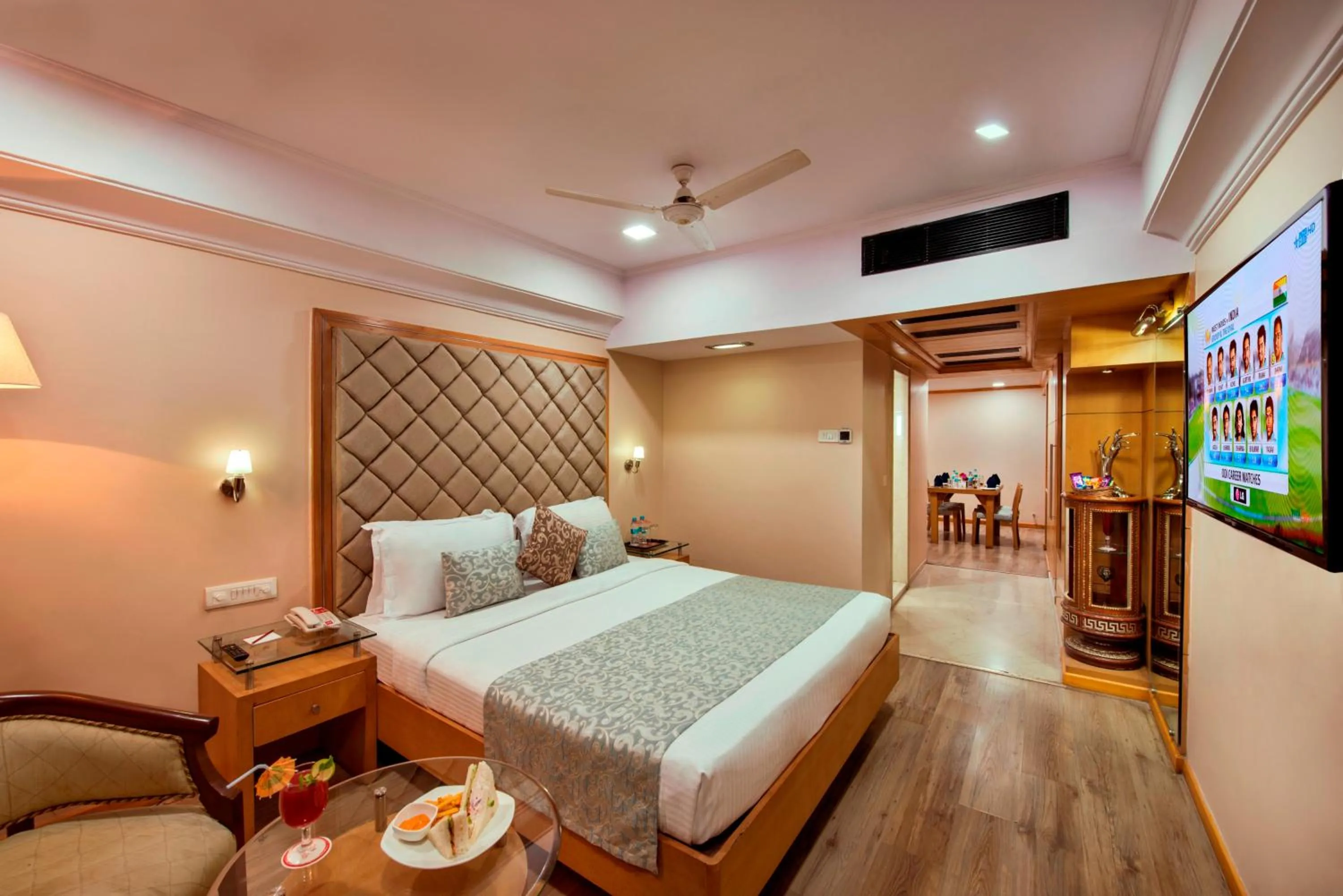 Photo of the whole room, Bed in Lords Inn Vadodara