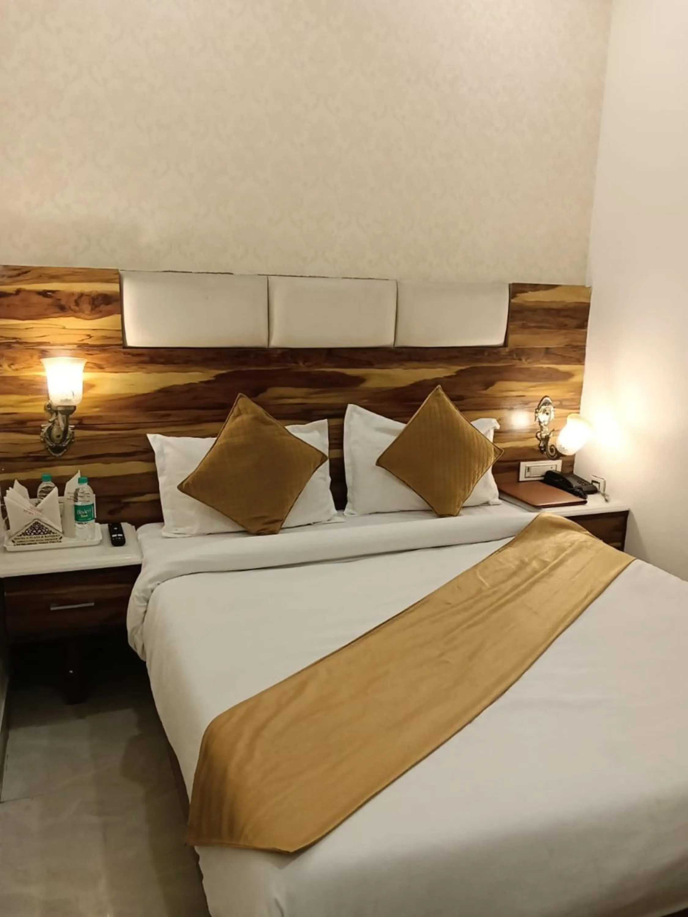 Bed in Hotel D Plaza