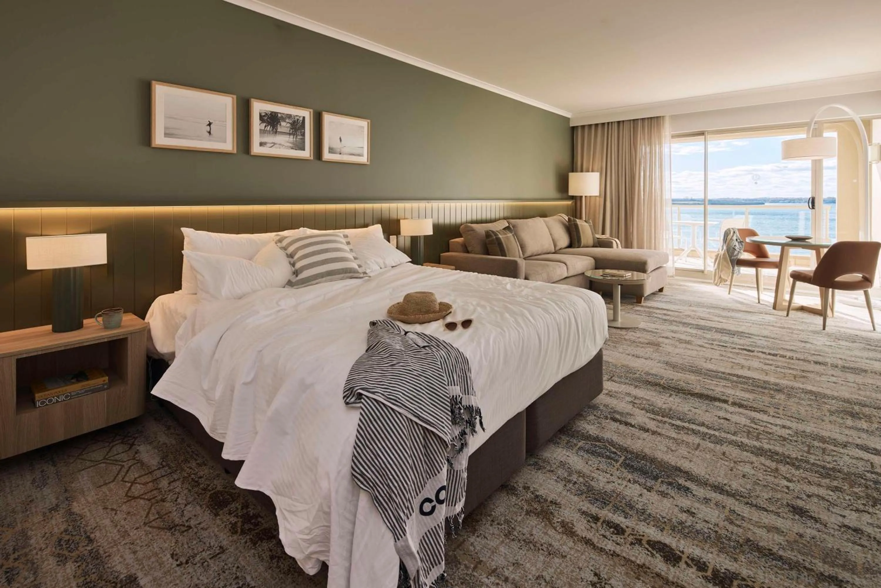 Bedroom, Bed in Rydges Hotel Port Macquarie