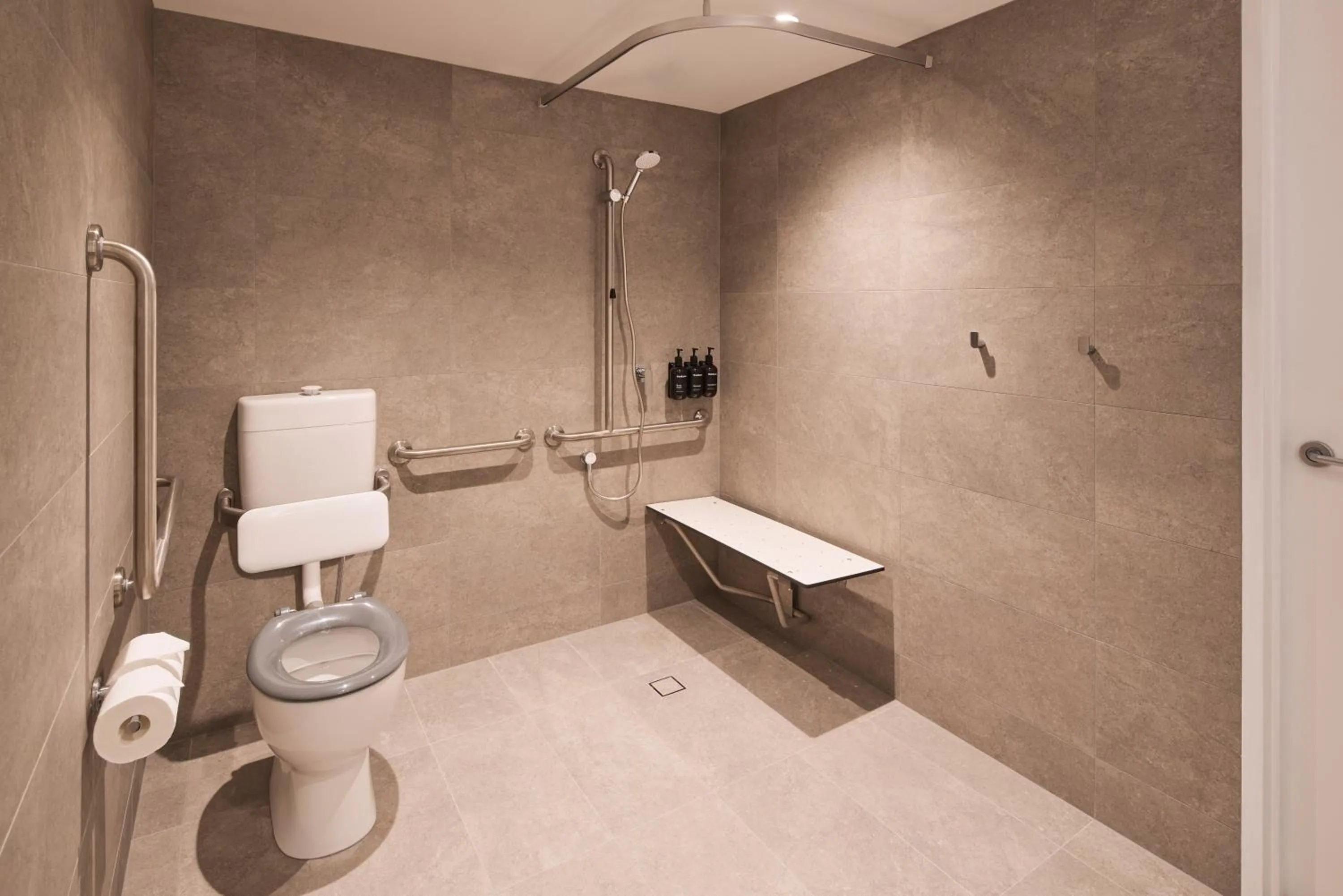 Shower in Rydges Hotel Port Macquarie