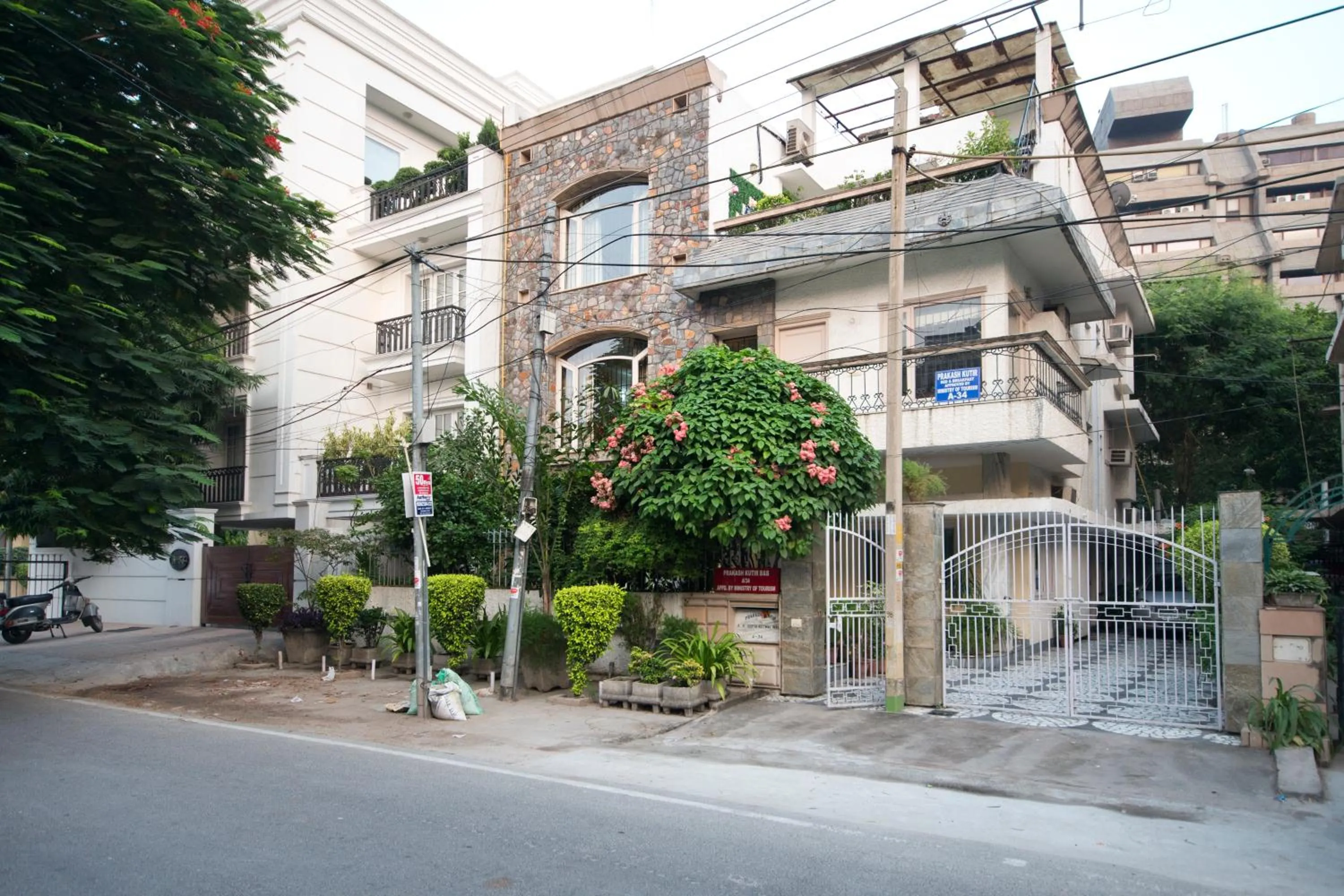 Property building in Prakash Kutir B&B