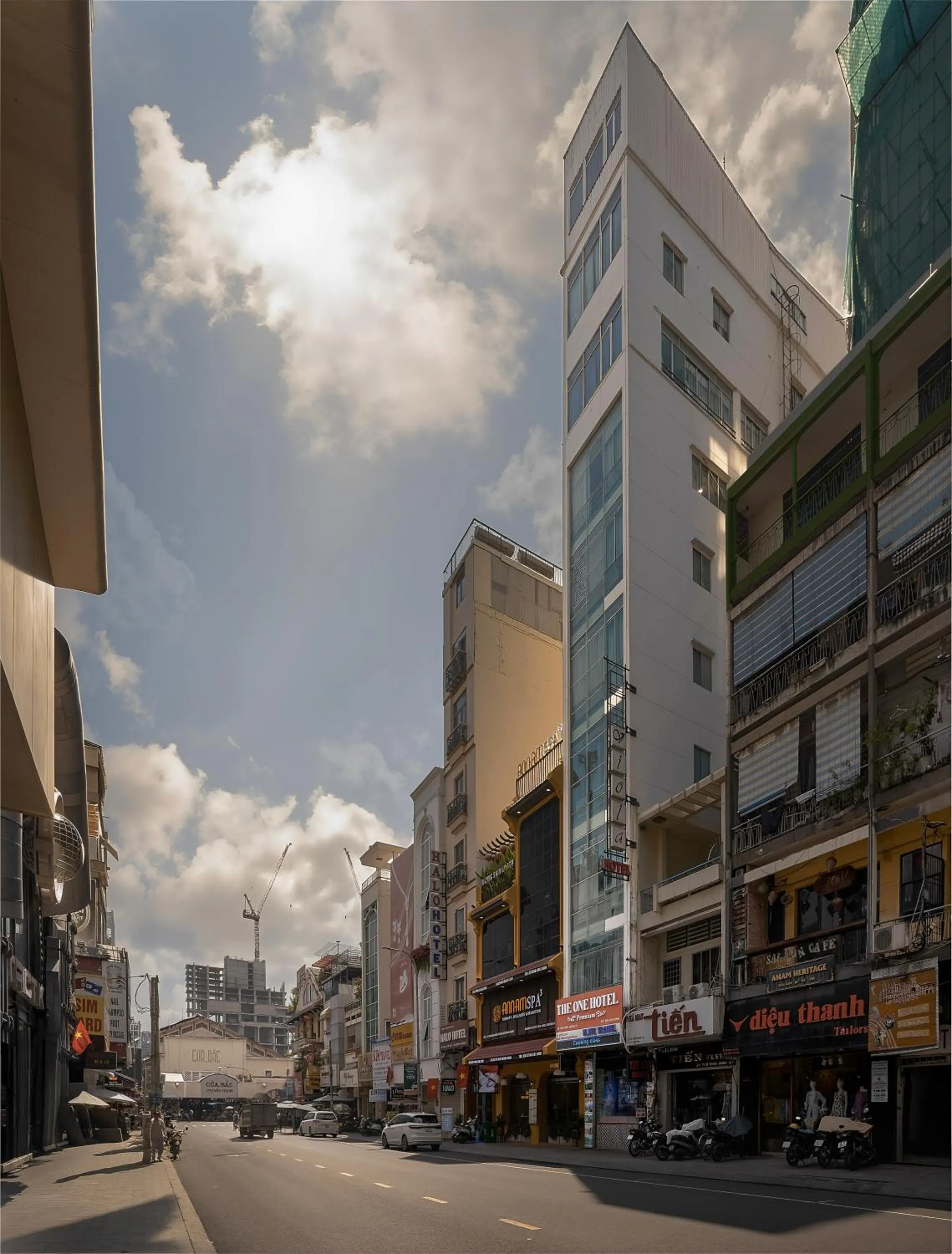 The One Premium Hotel