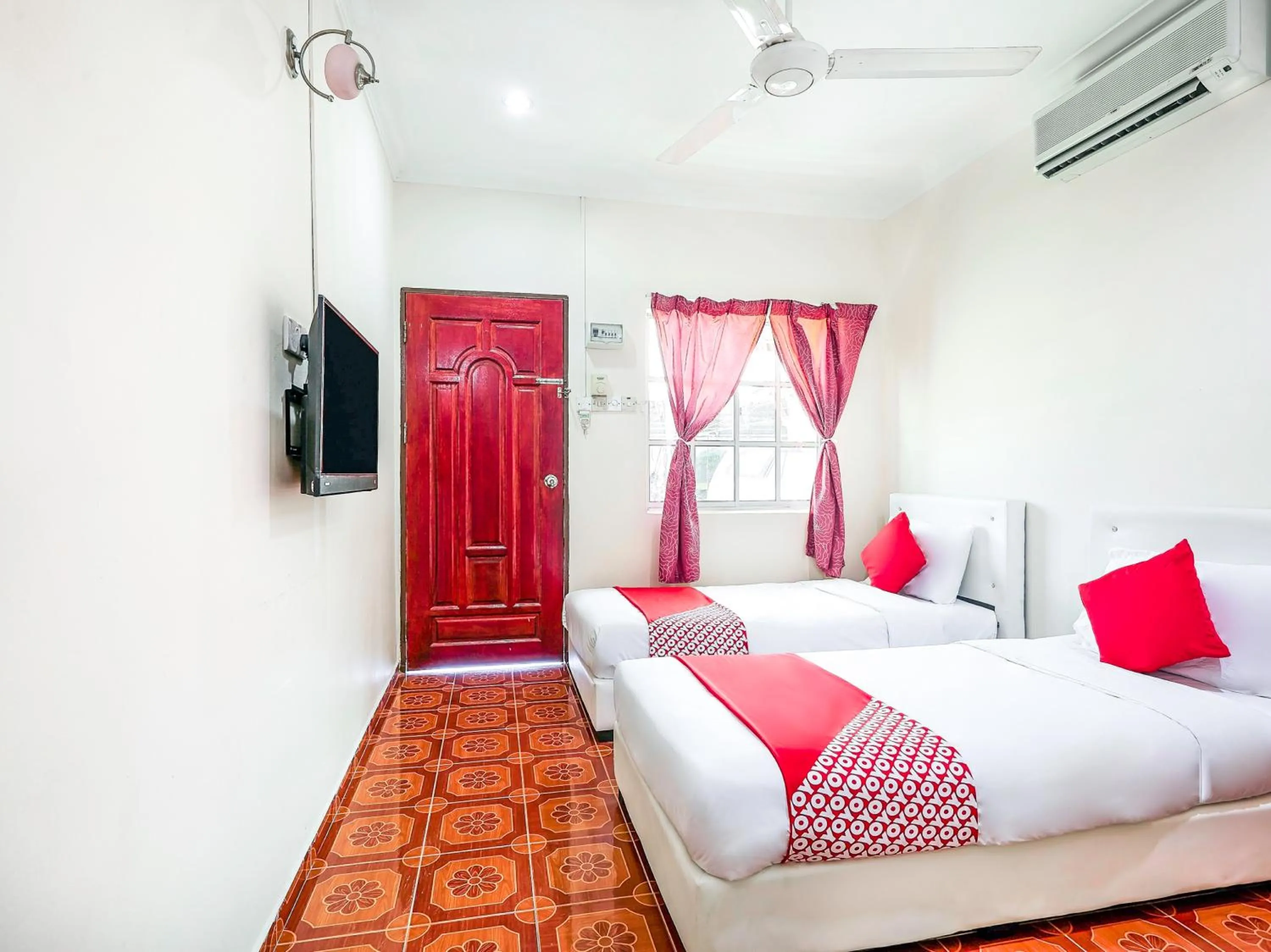 Bedroom, Bed in D' Anjung Inn