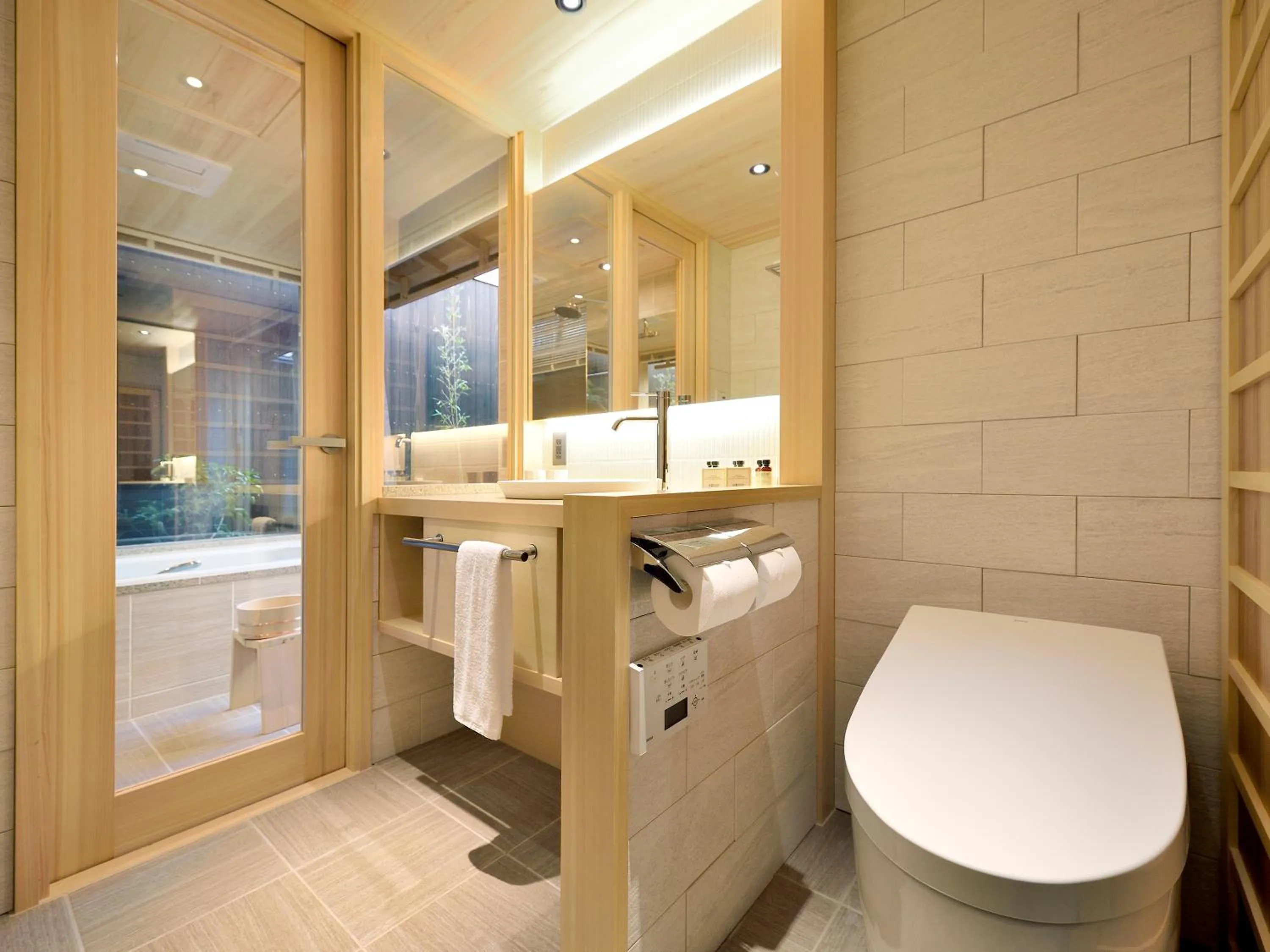 Bathroom in Kyo no Ondokoro Gokomachi Ebisugawa #3