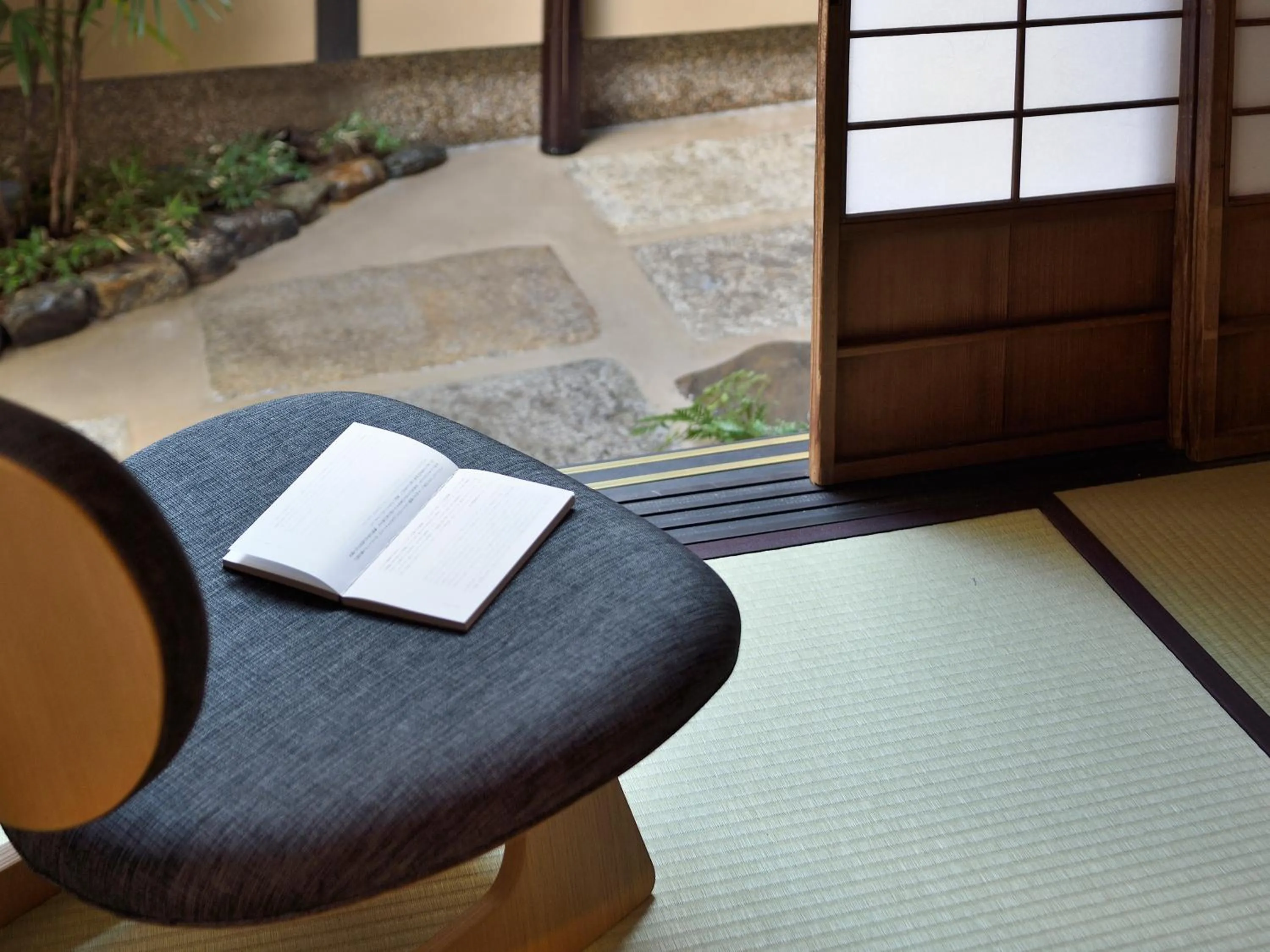 Decorative detail in Kyo no Ondokoro Gokomachi Ebisugawa #3