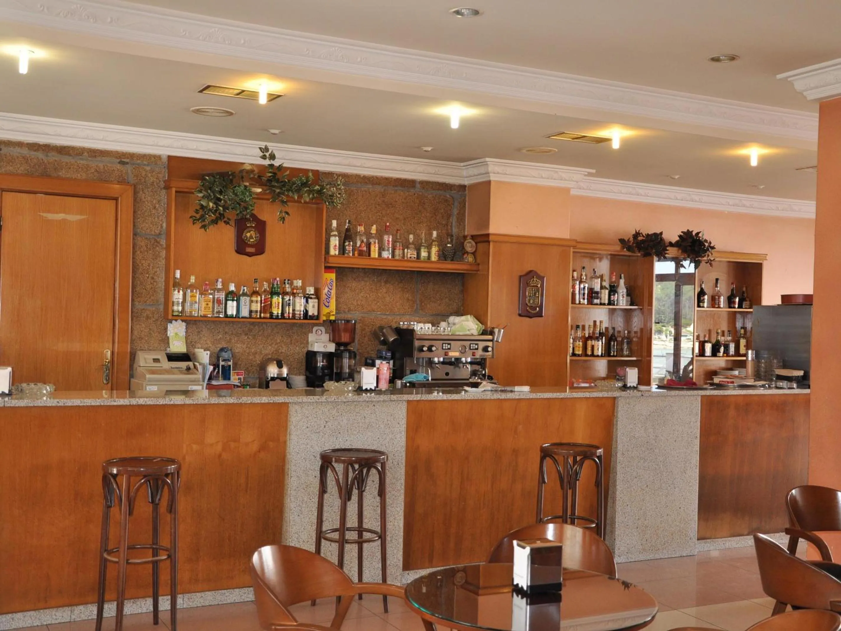 Lounge or bar in Hostal Mourelos