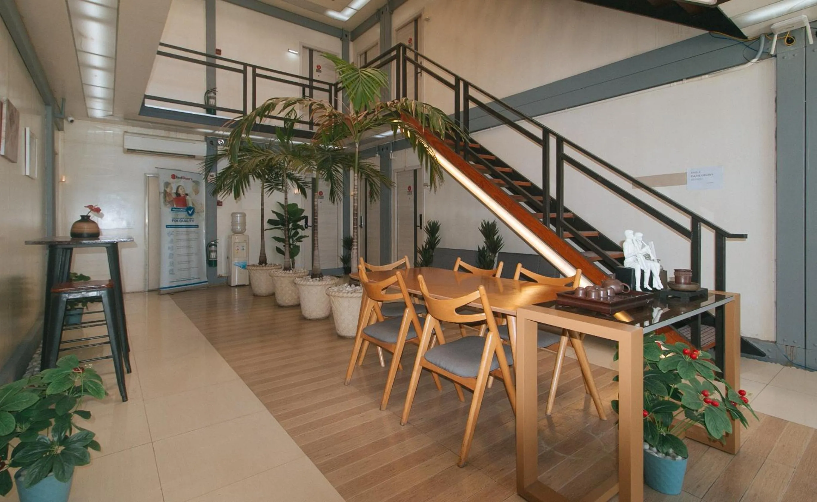 Seating area in RedDoorz Plus @ AS Fortuna Cebu