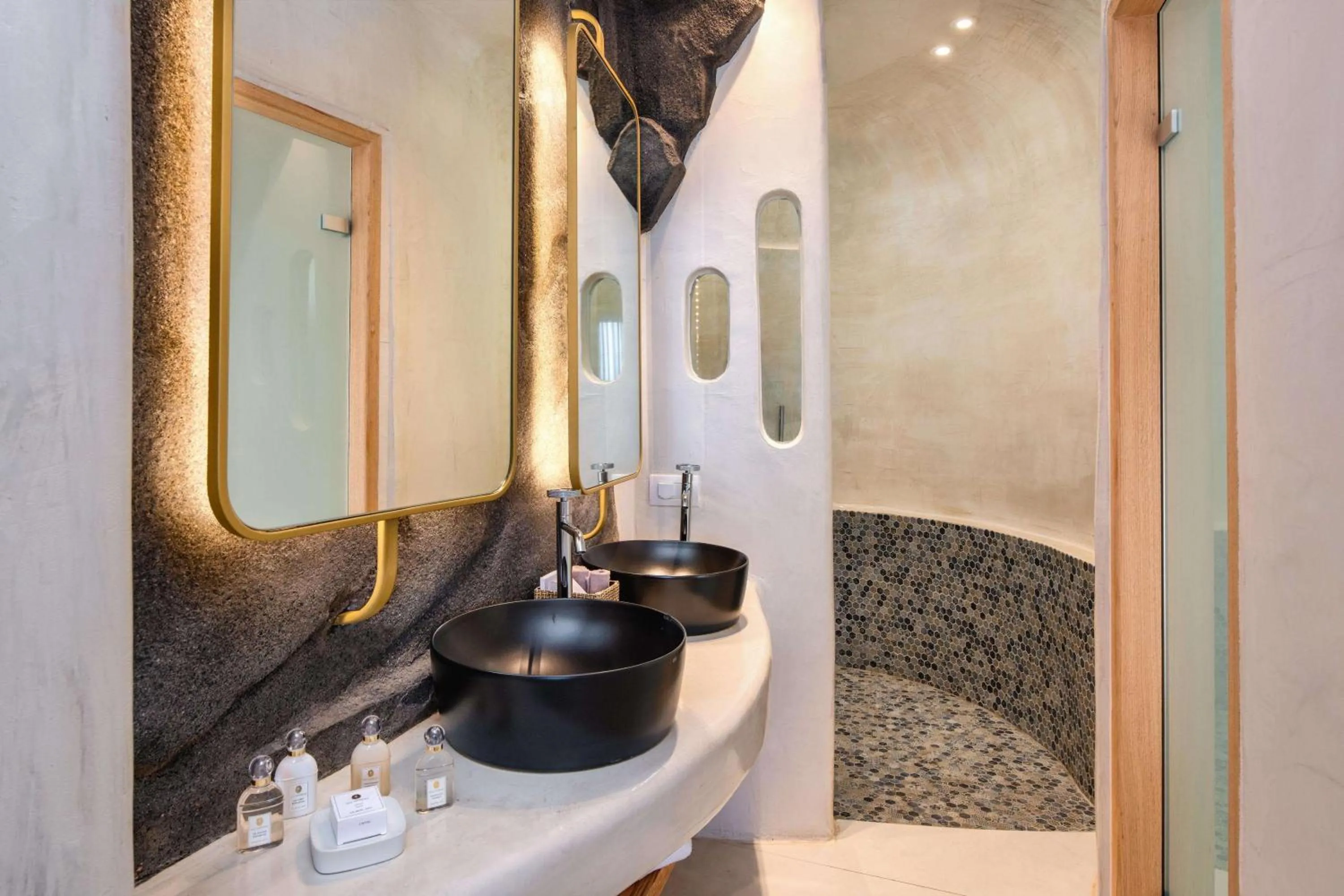 Bathroom in Athina Luxury Suites