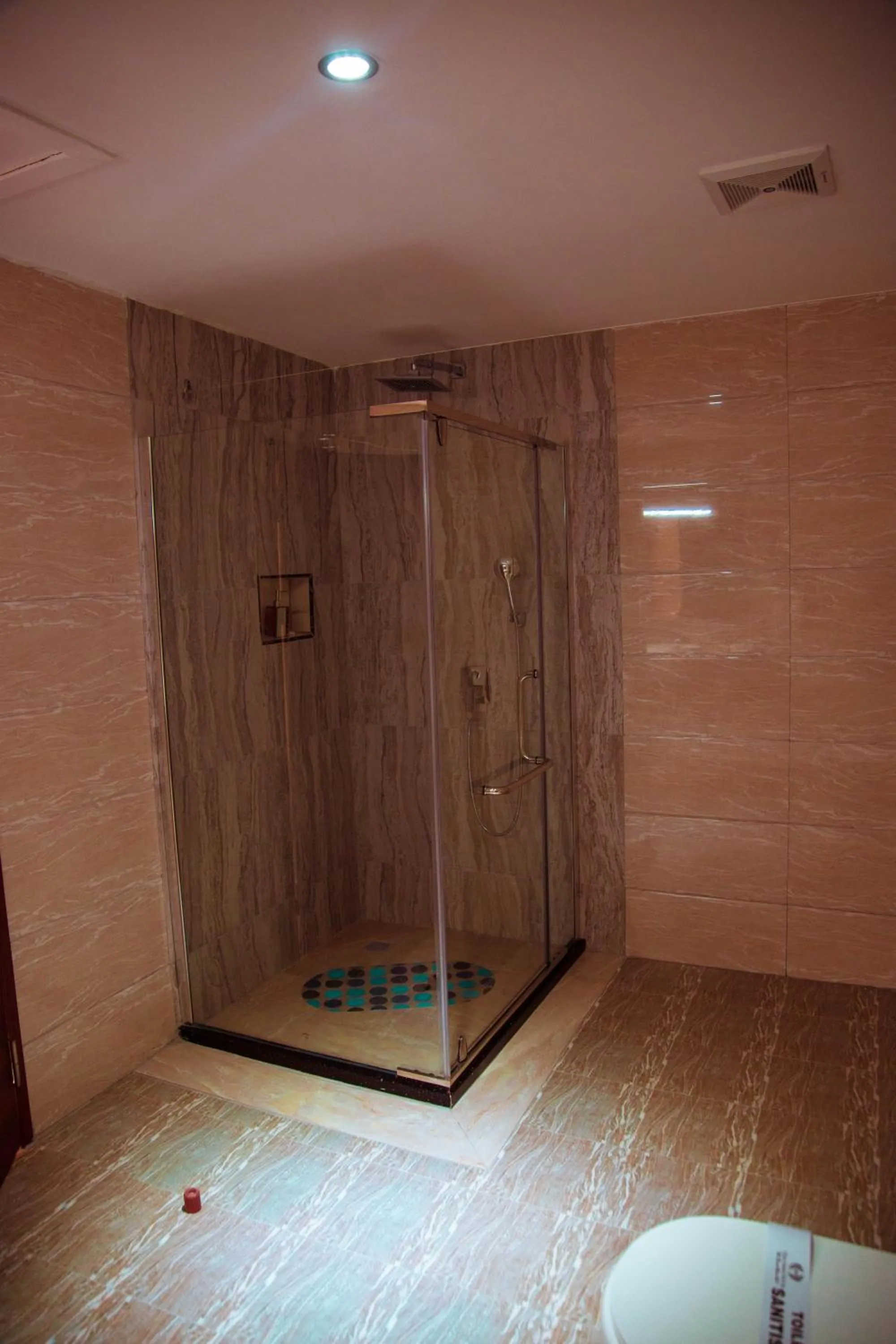 Bathroom in Tiffany Diamond Hotels LTD - Makunganya