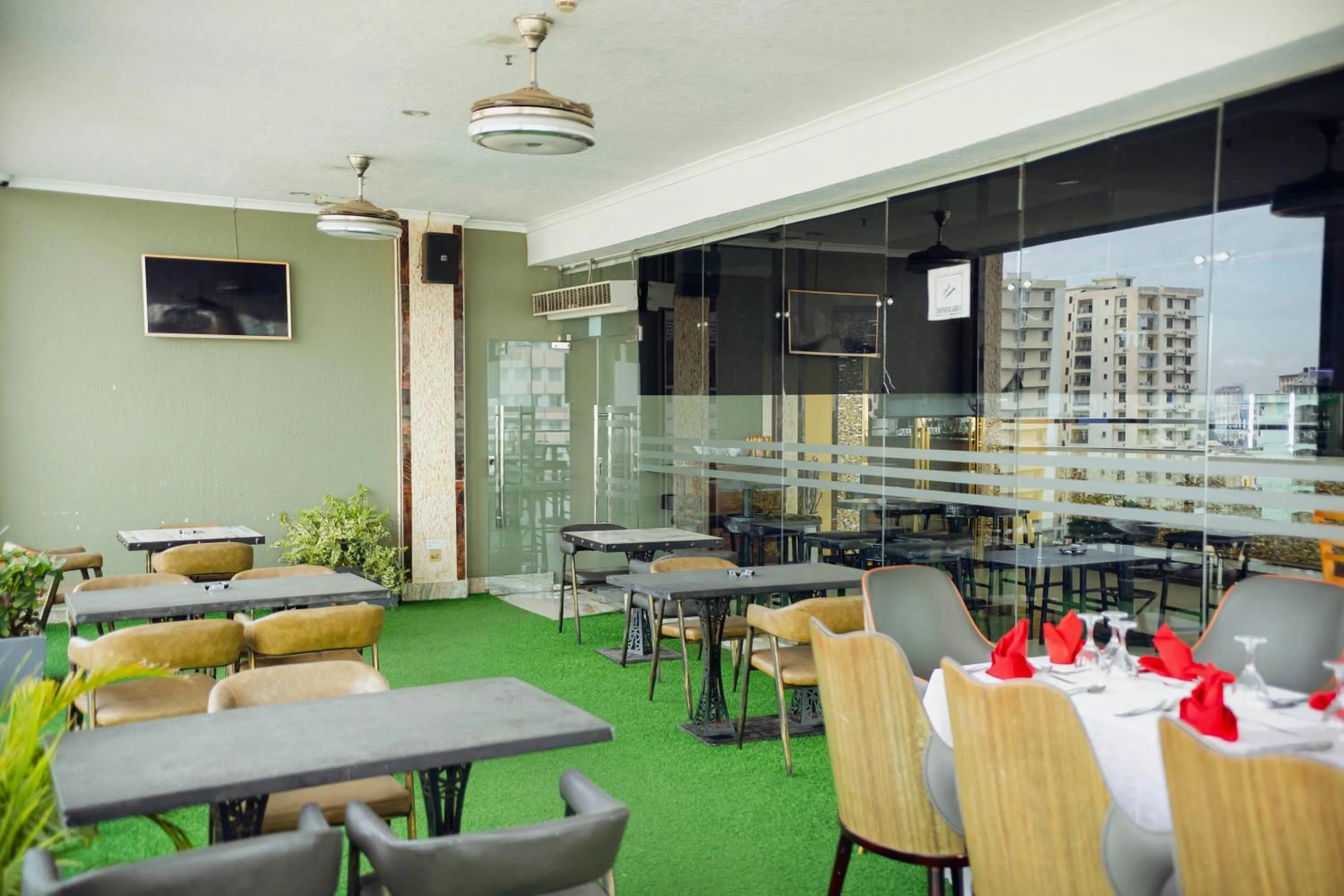 Tiffany Diamond Hotels LTD - Makunganya