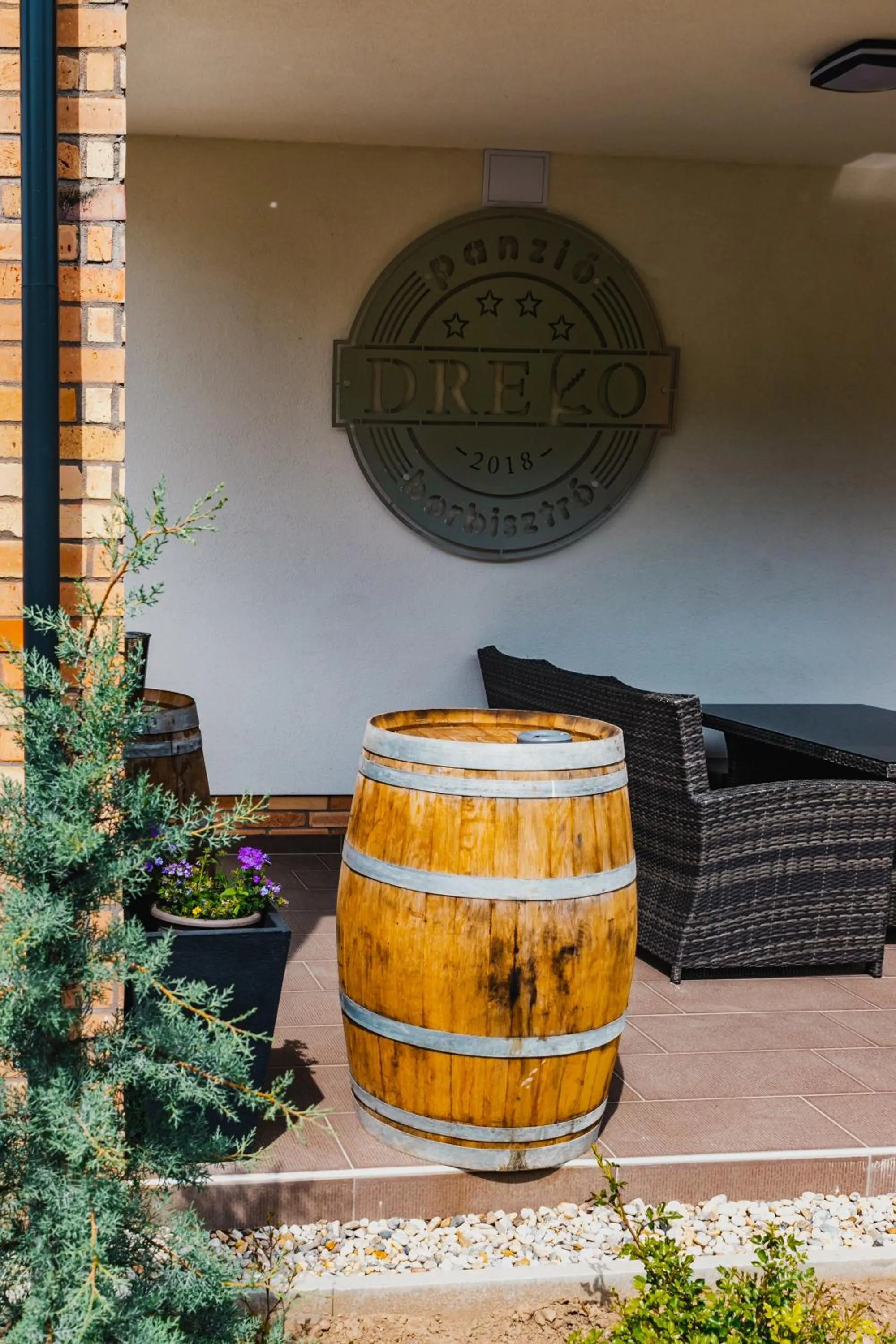 Dreko Panzió & Borbisztró