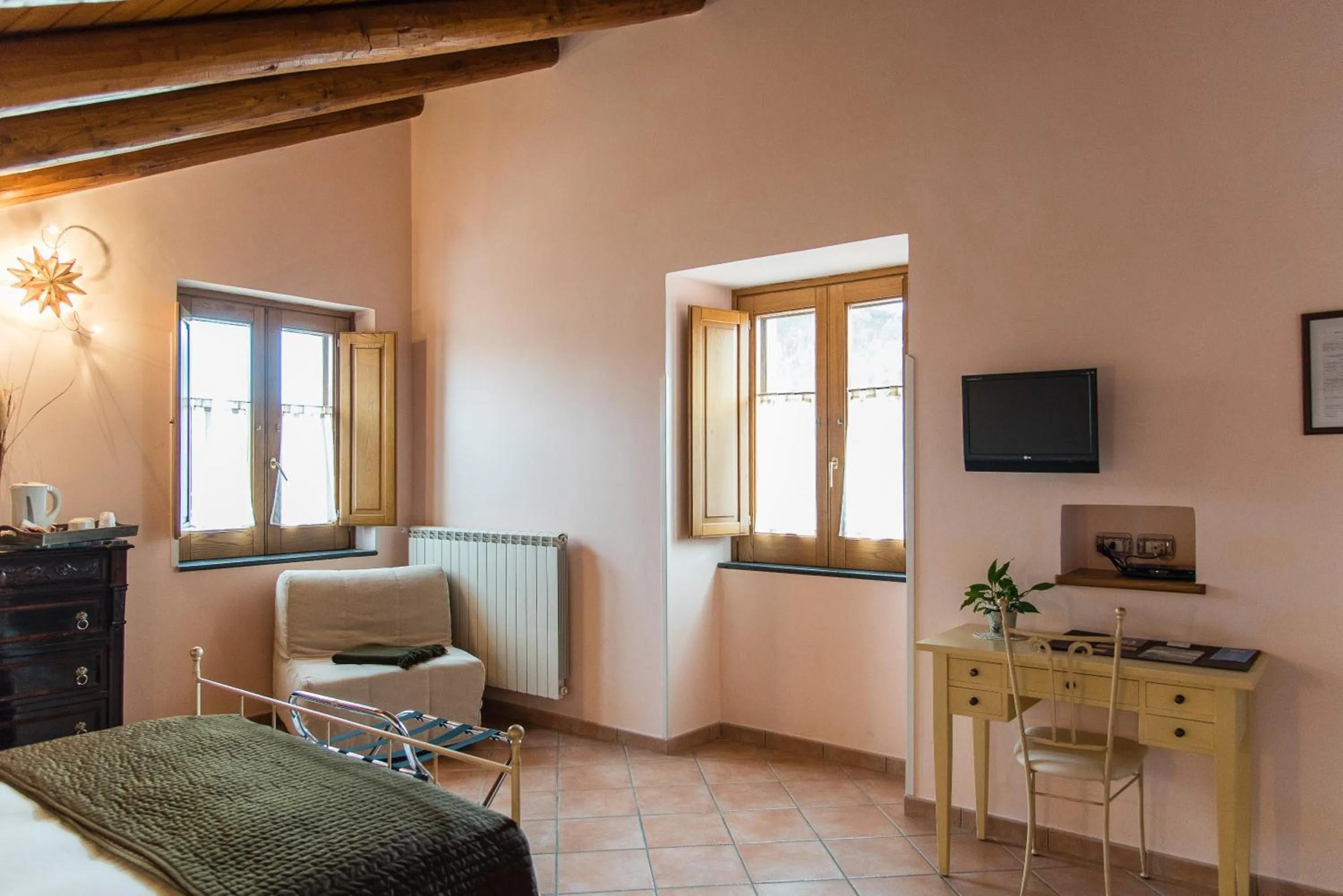 Photo of the whole room, Bed in B&B Beata Solitudo