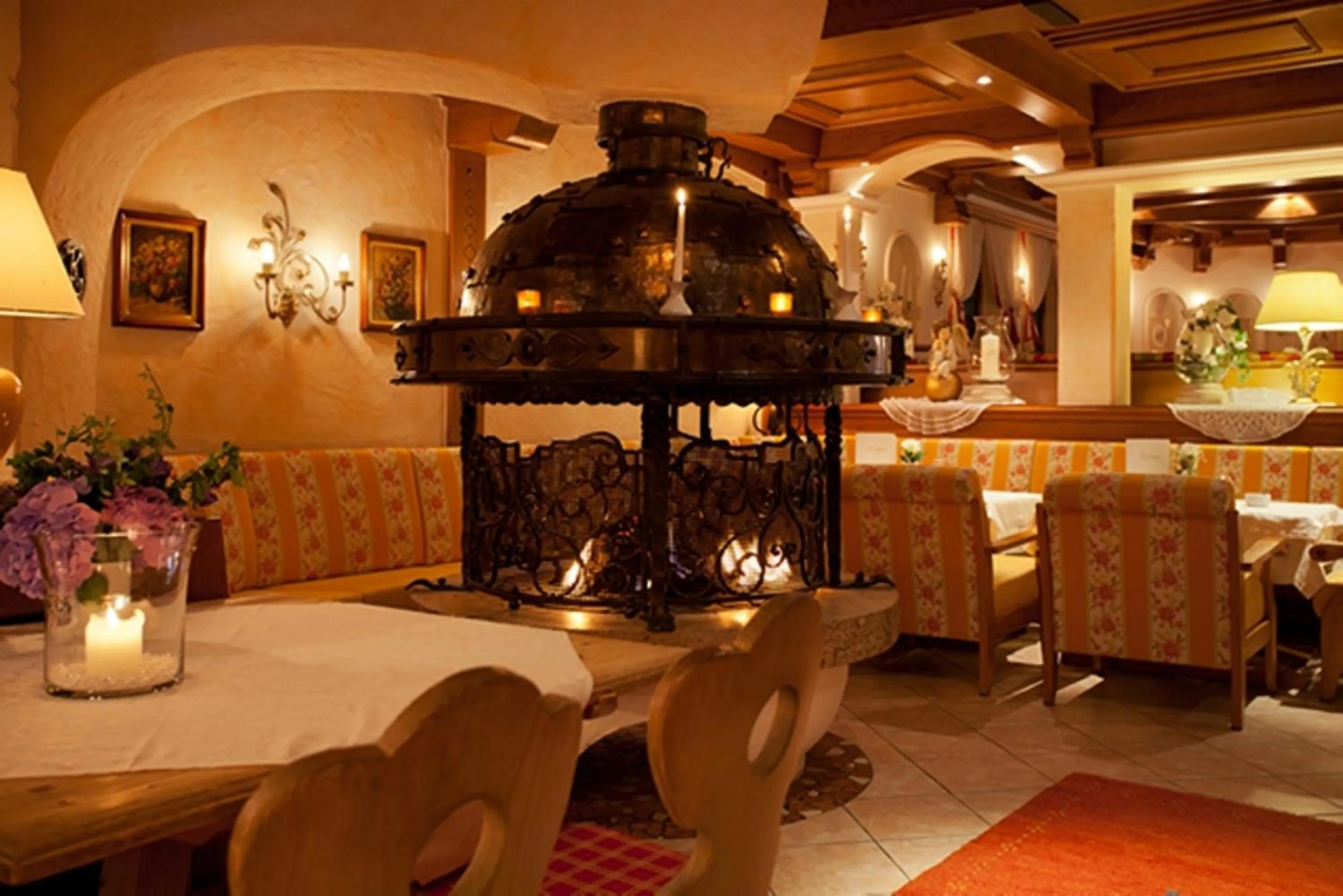 Lounge or bar in Hotel Neue Post