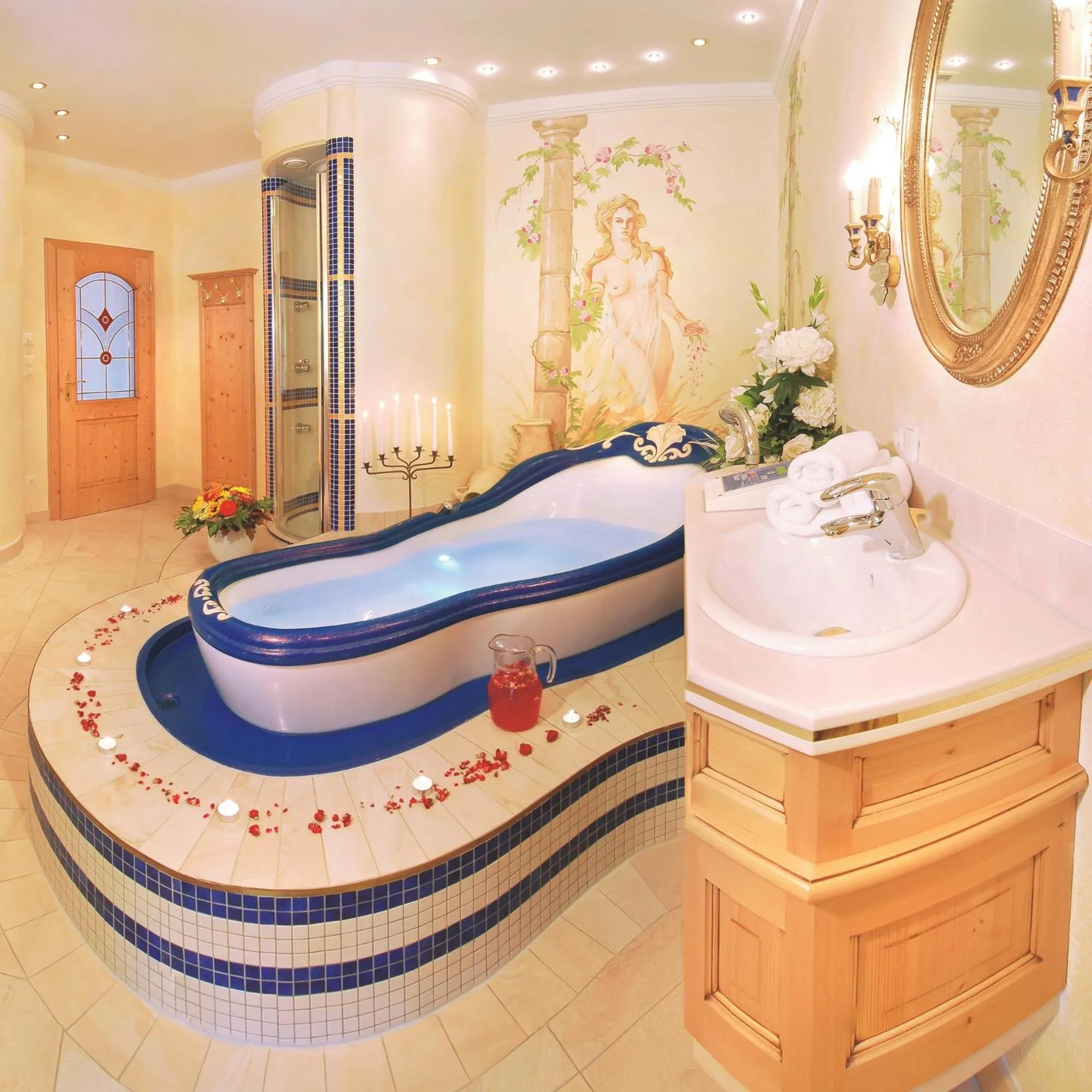 Spa and wellness centre/facilities in Hotel Neue Post