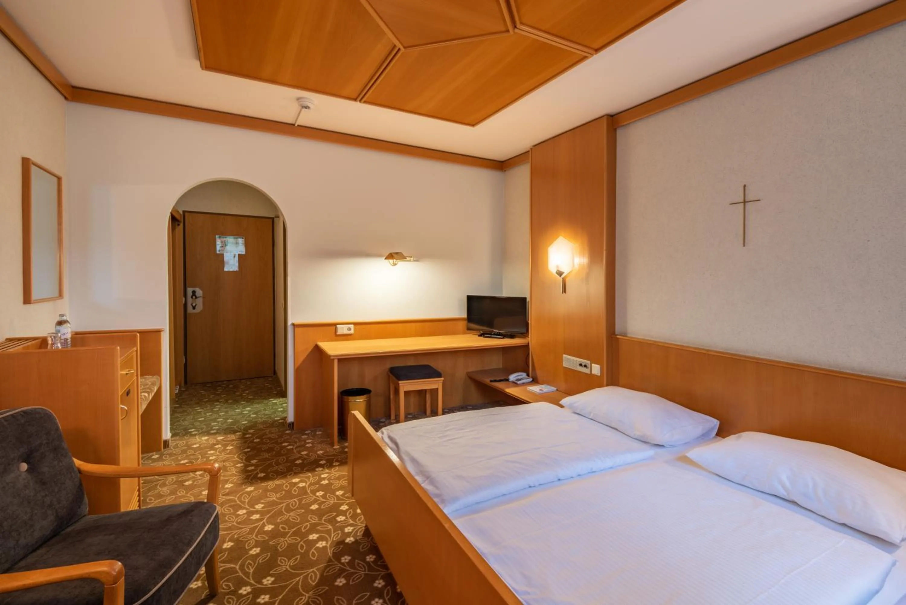 Property building in Hotel Gasthof Seeland