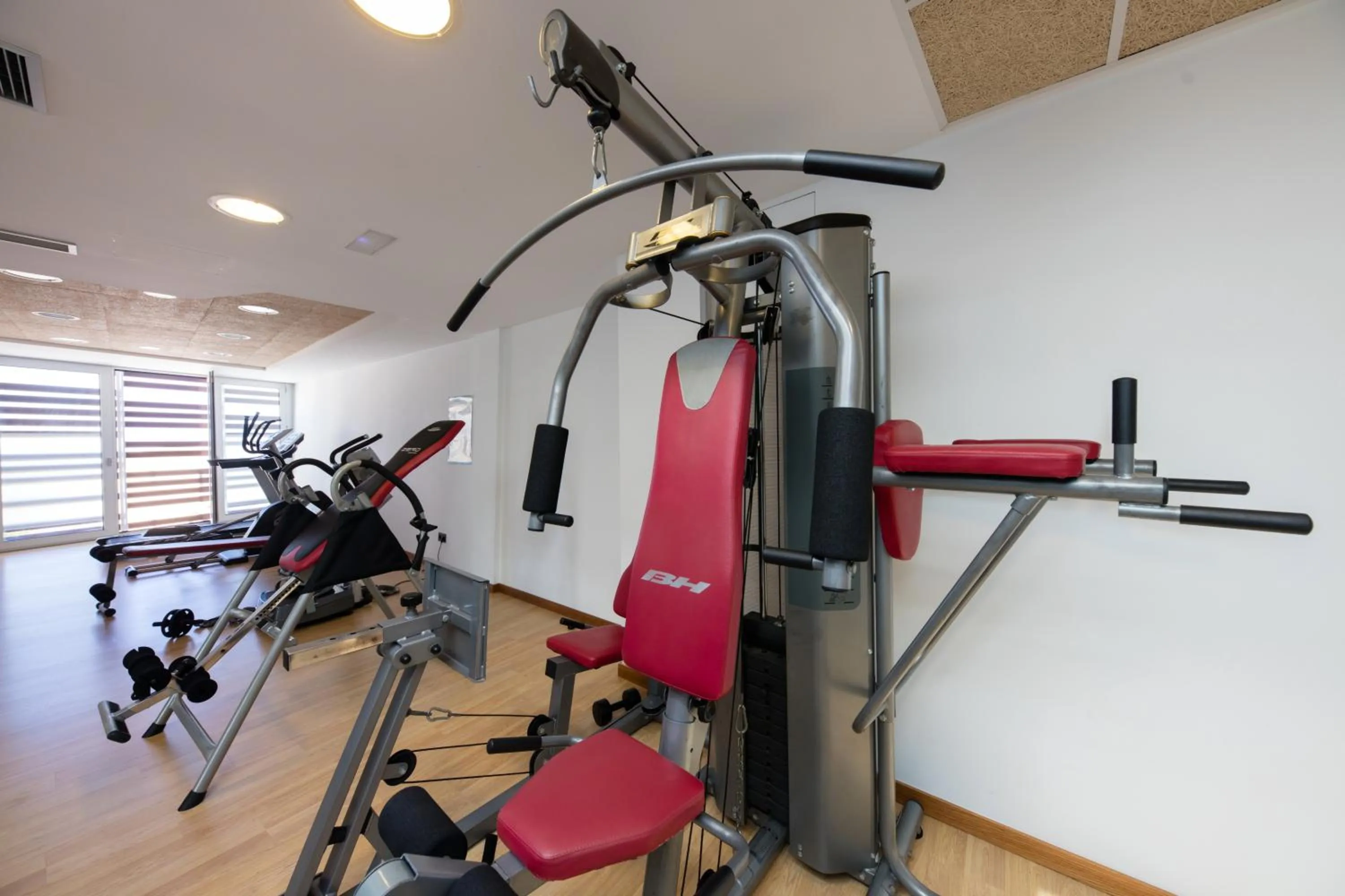 Fitness centre/facilities in Hotel Thalasso Cantabrico Las Sirenas 4 Superior
