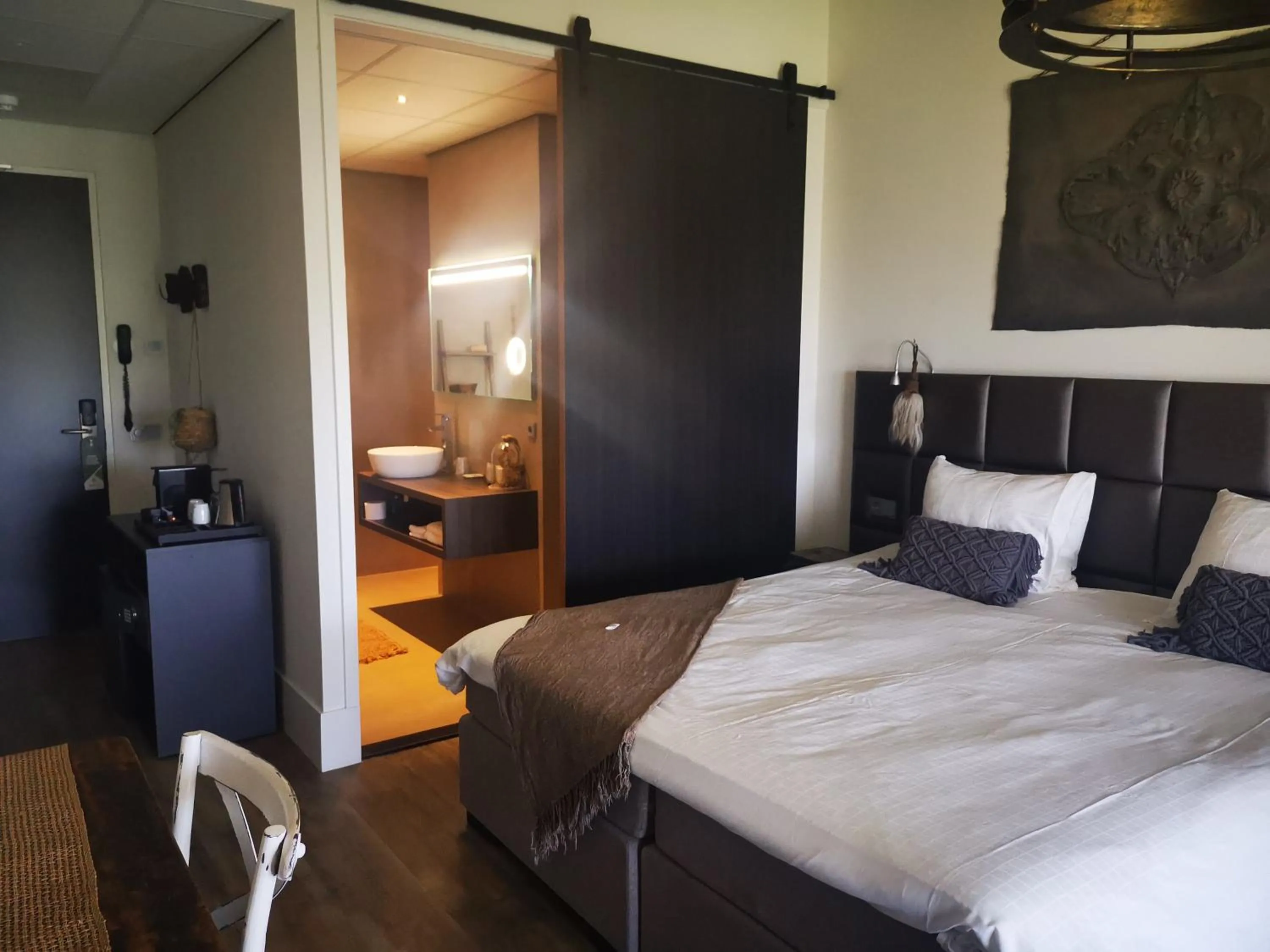 Living room, Bed in Fruitpark Hotel & Spa