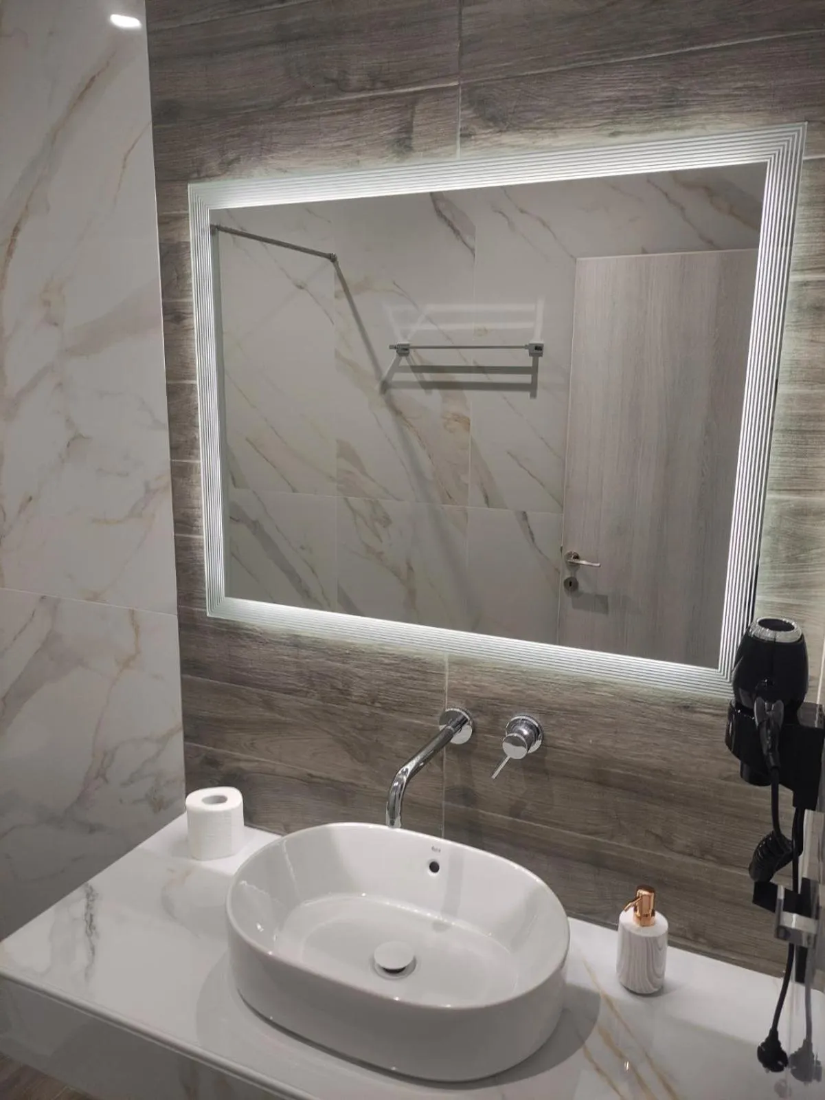 Deluxe Double Room with Balcony and Sea View in Elektra Hotel