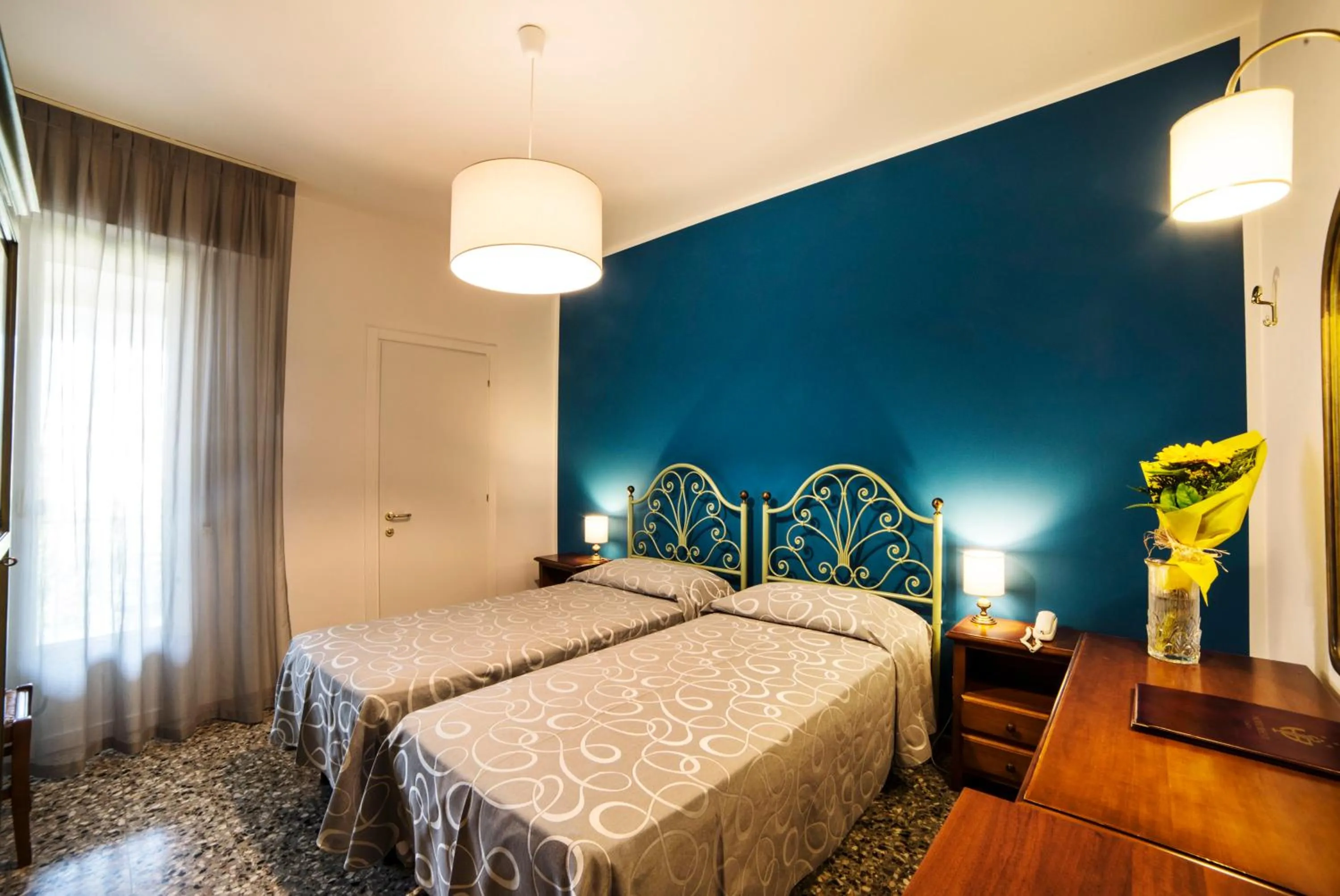 Photo of the whole room, Bed in Hotel Bisesti ***S