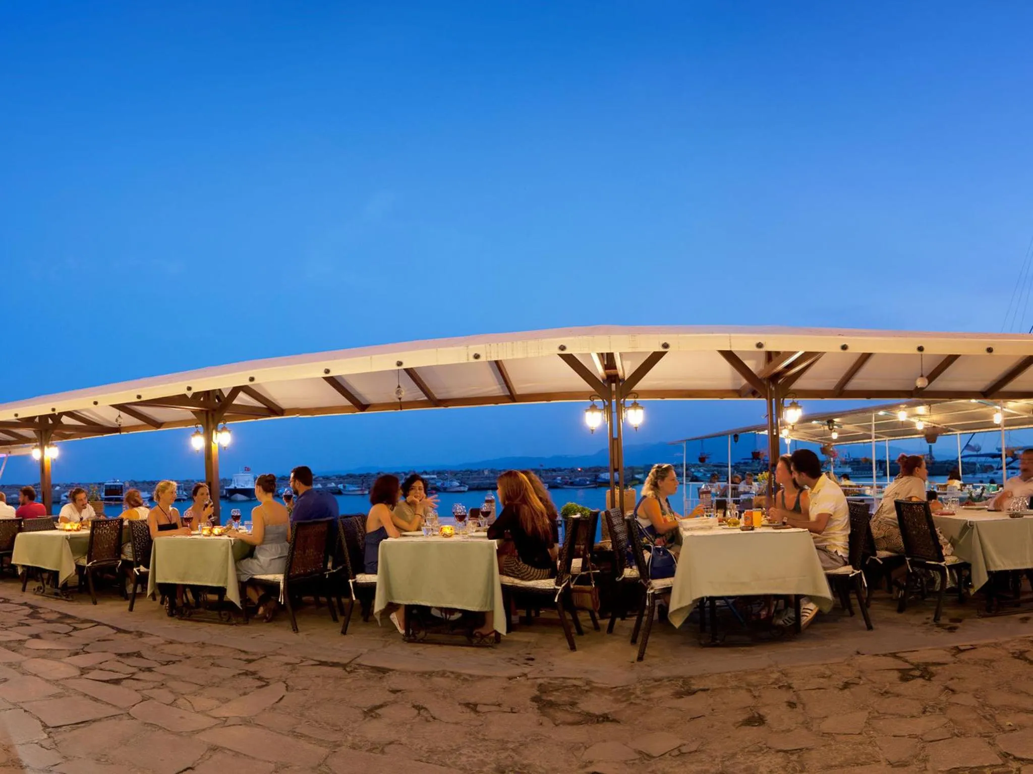 Restaurant/places to eat in Assos Behram Special Class Hotel Adults Only