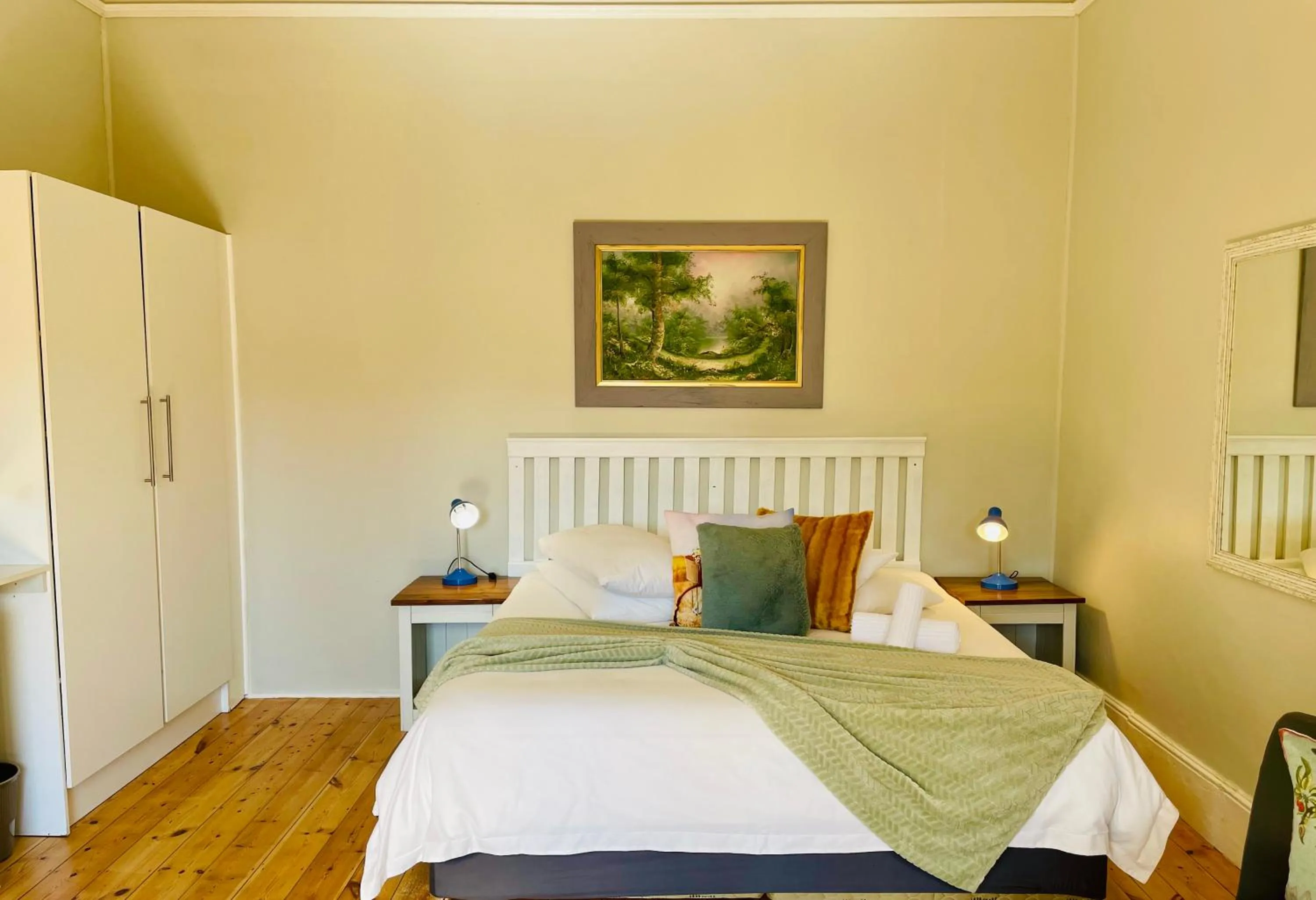 Bed in Dreamers Guesthouse - NO LOADSHEDDING