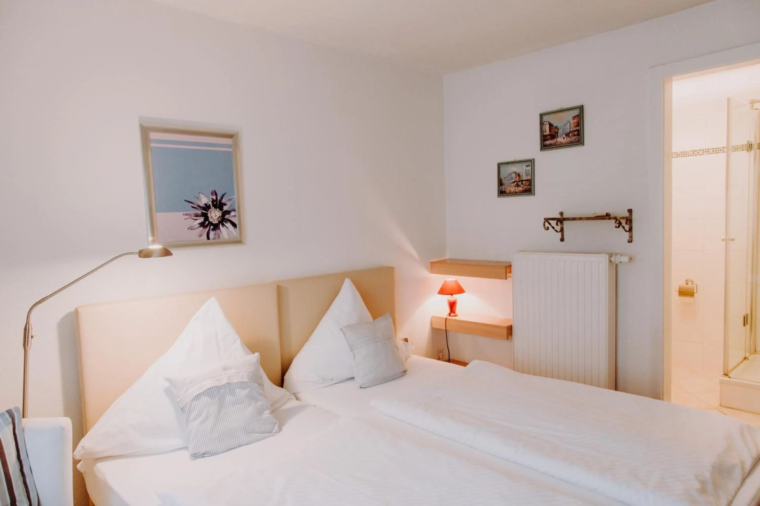 Bed in Hotel Moorbadstuben