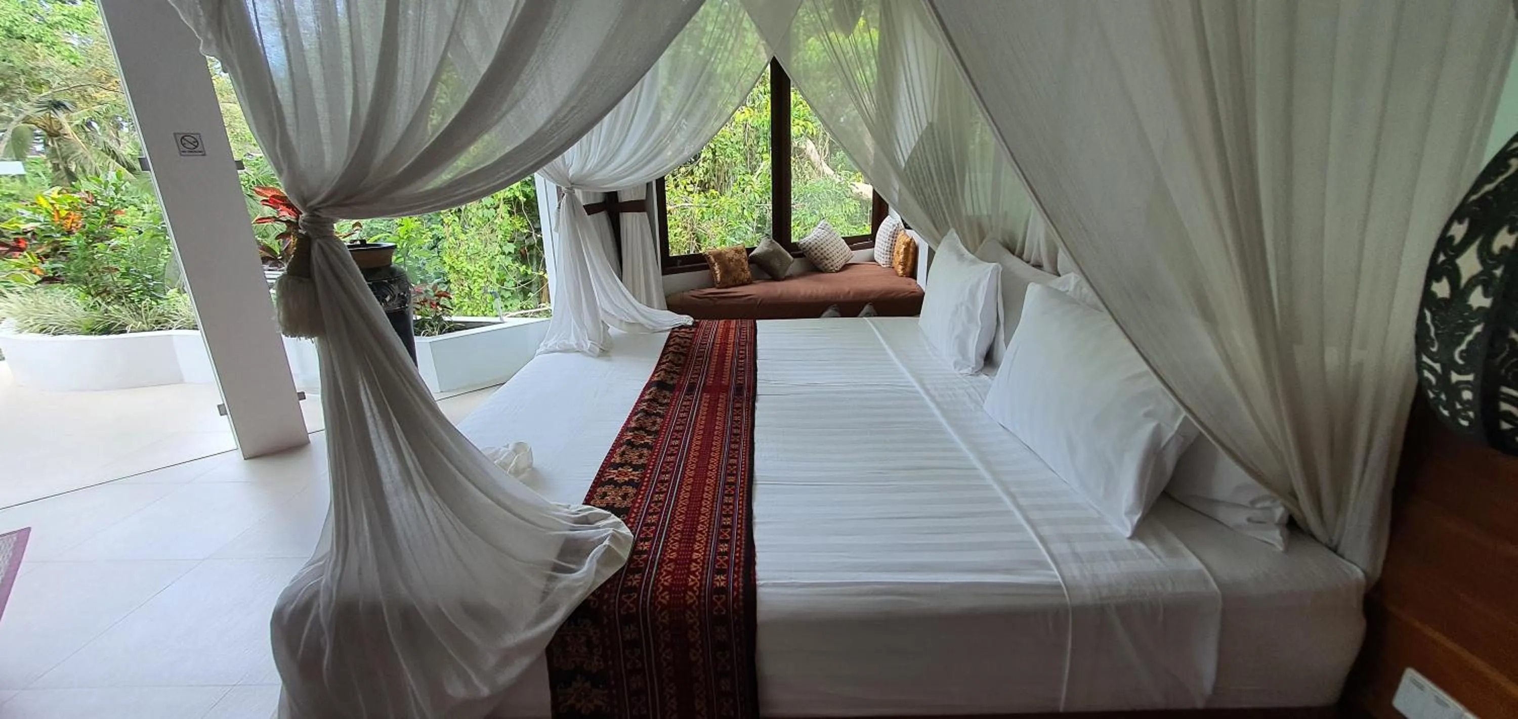 Bed in Cahaya Indah Villas
