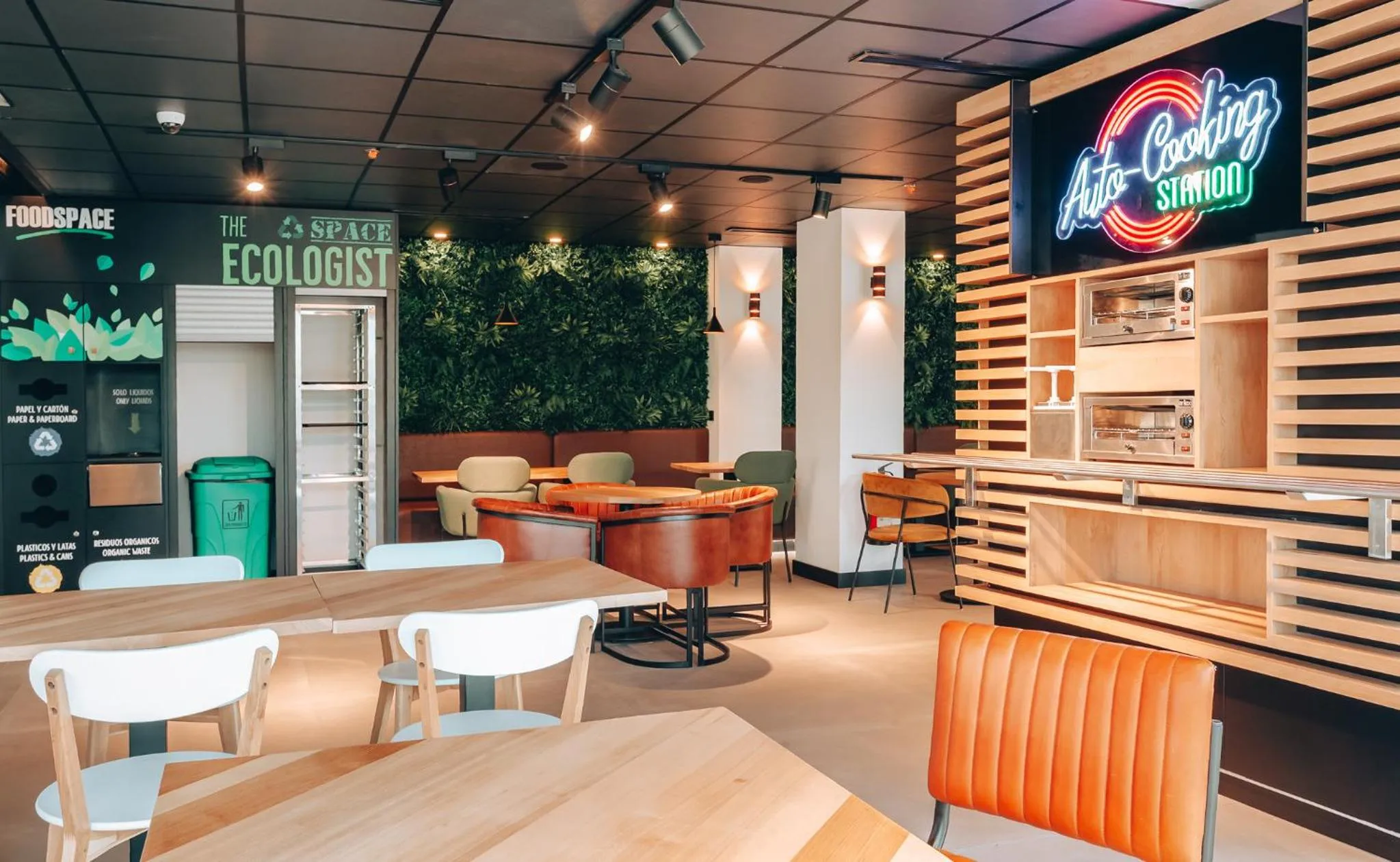 Lounge or bar in Vértice Roomspace