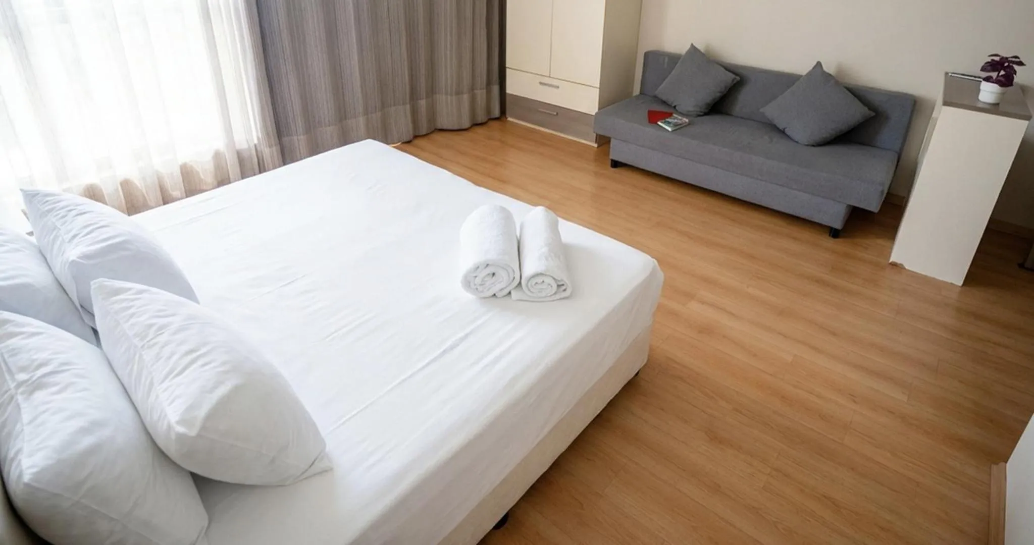 Bedroom, Bed in Vértice Roomspace