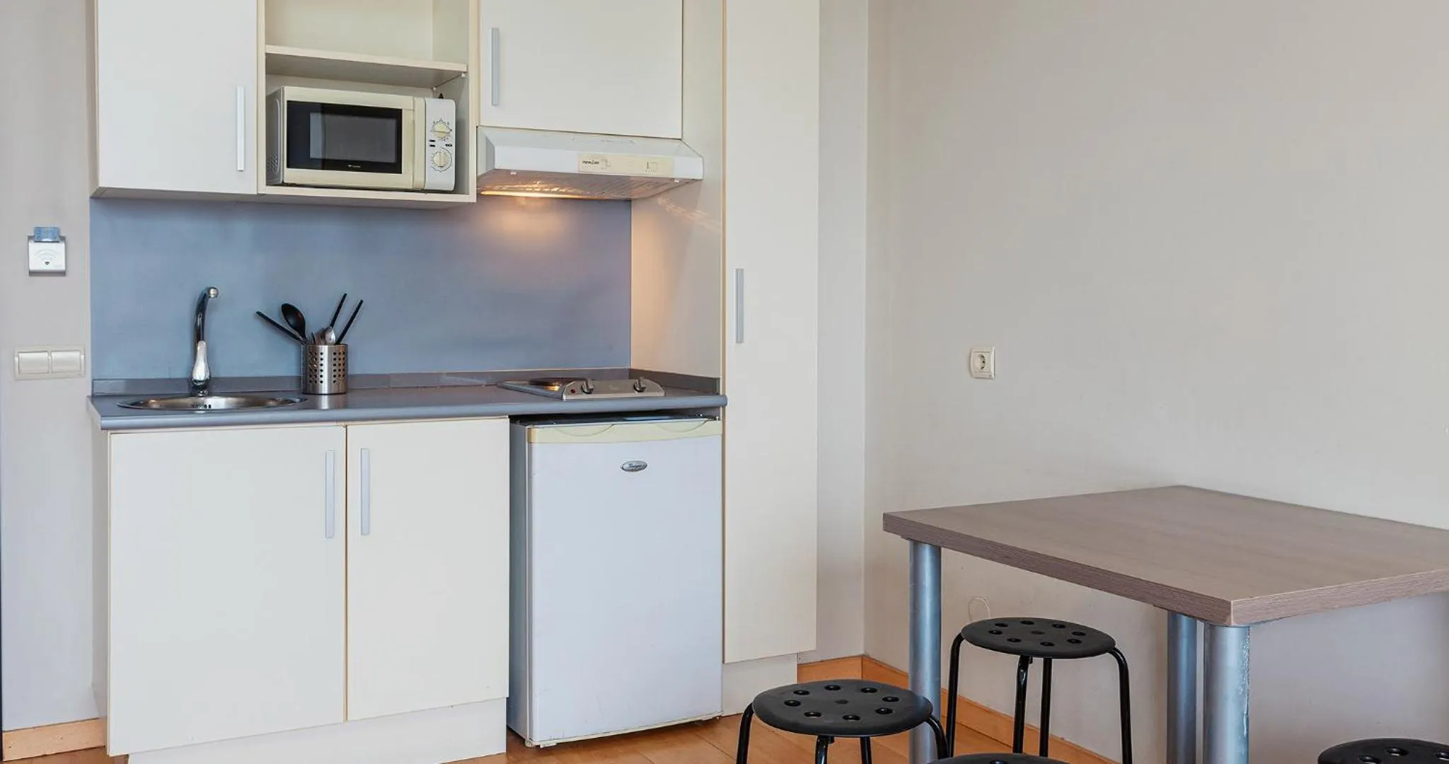 Kitchen or kitchenette in Vértice Roomspace