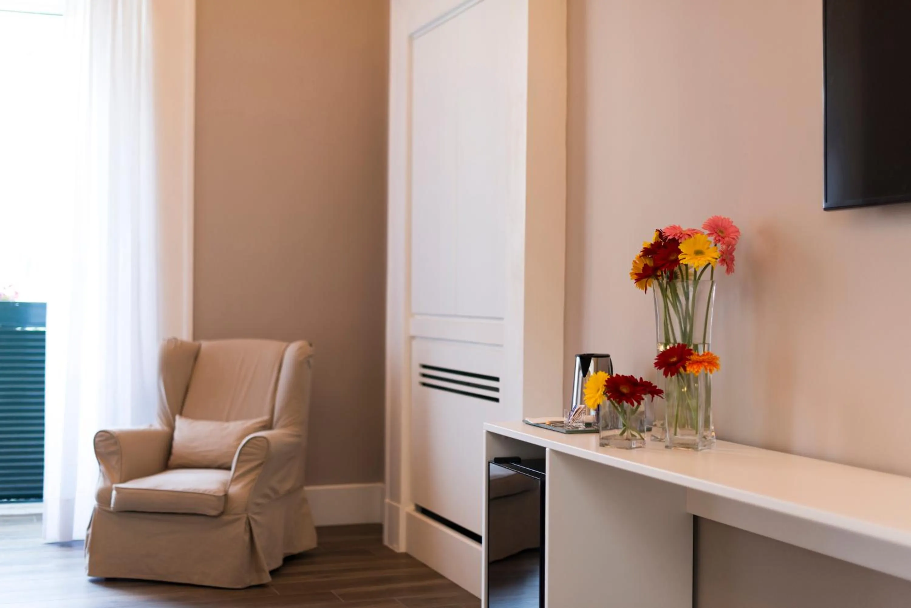 Decorative detail in Foro Carolino S&B