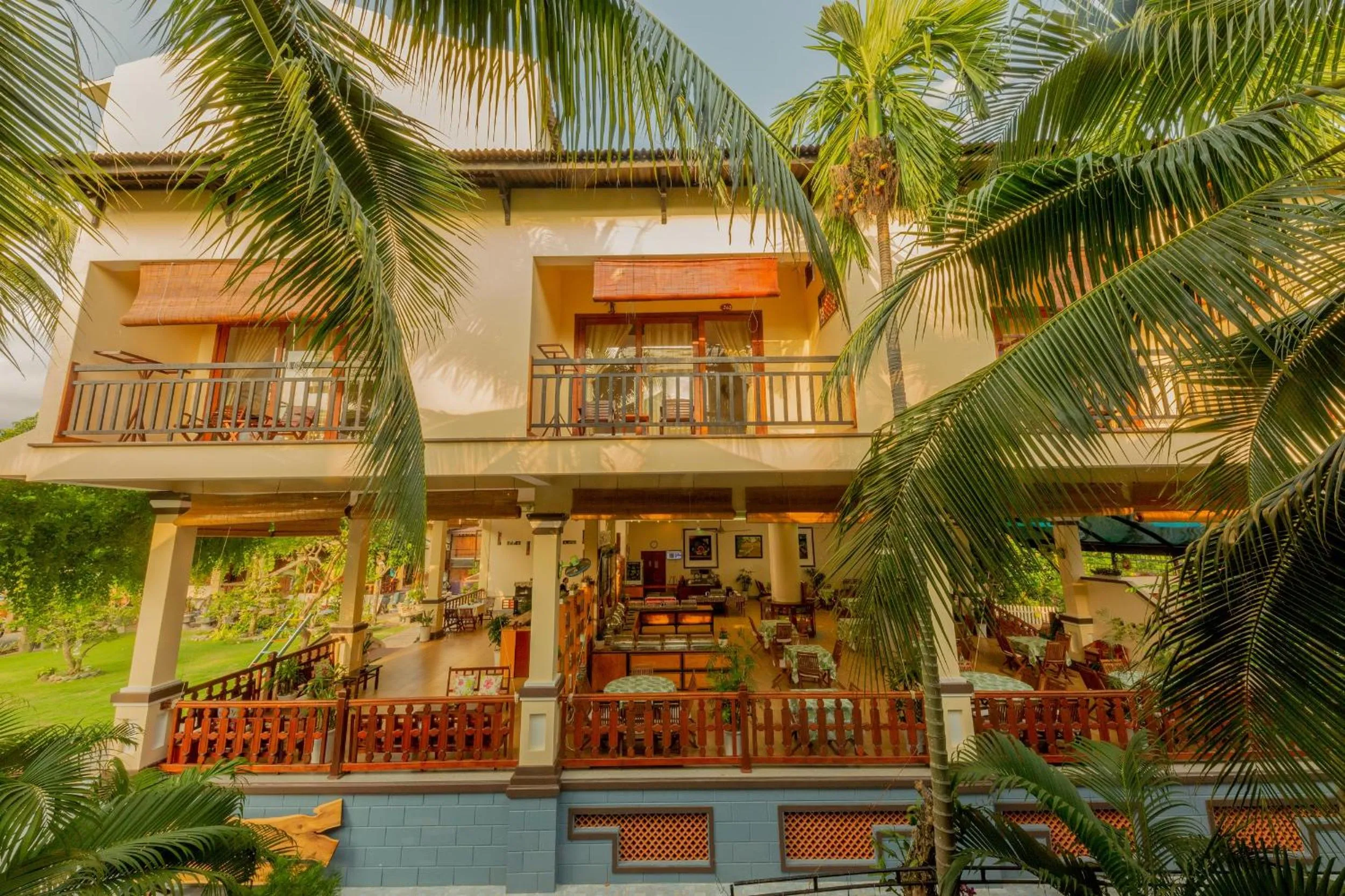 Text overlay in Bao Quynh Bungalow