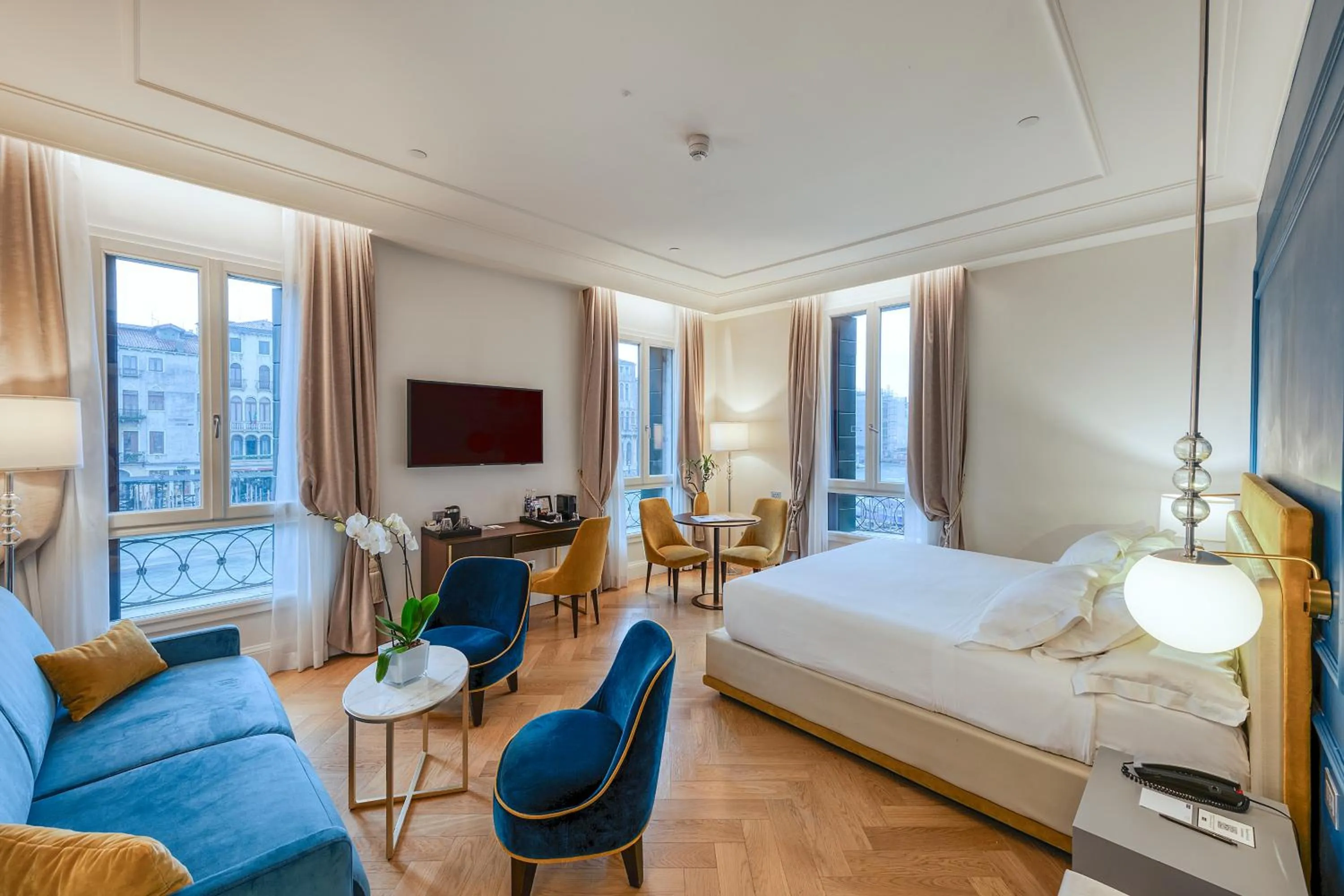 Bedroom, Bed in H10 Palazzo Canova