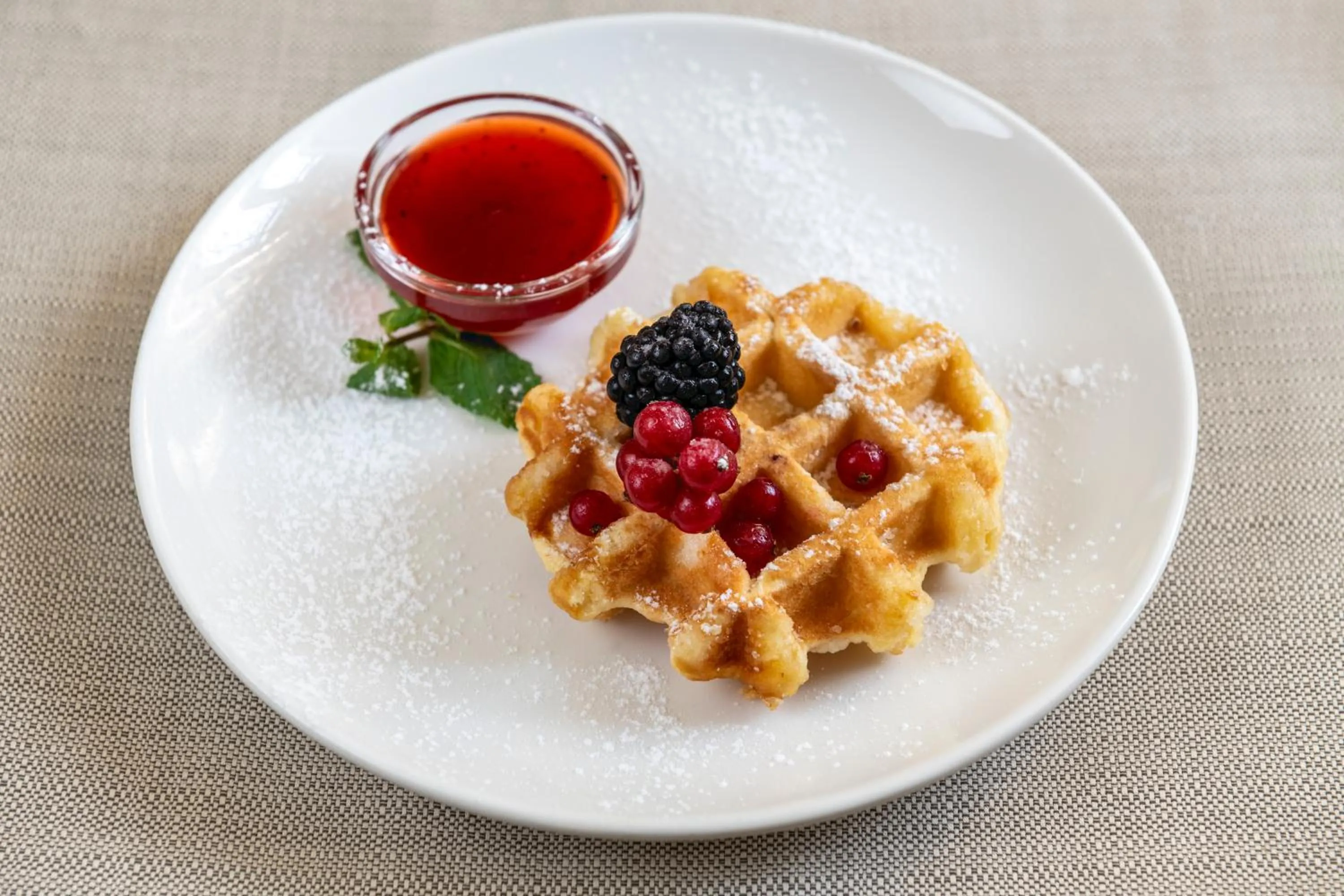 Breakfast in H10 Palazzo Canova