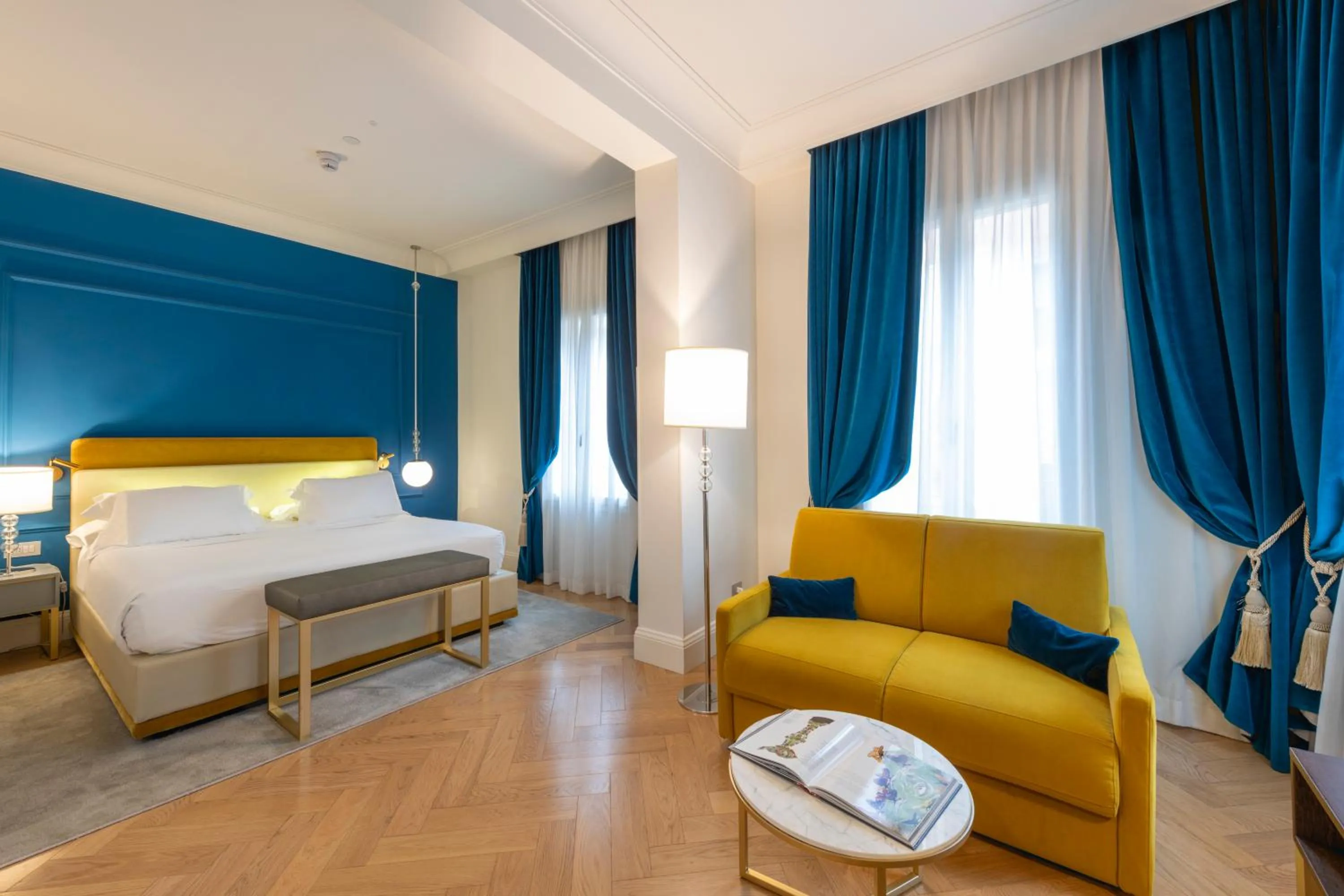 Bedroom, Bed in H10 Palazzo Canova