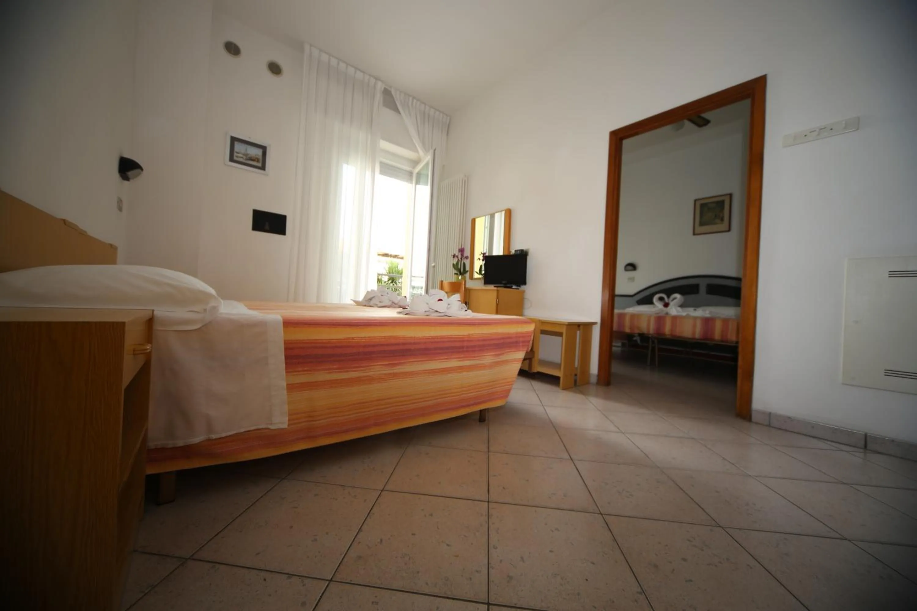 Photo of the whole room in Hotel Lugano