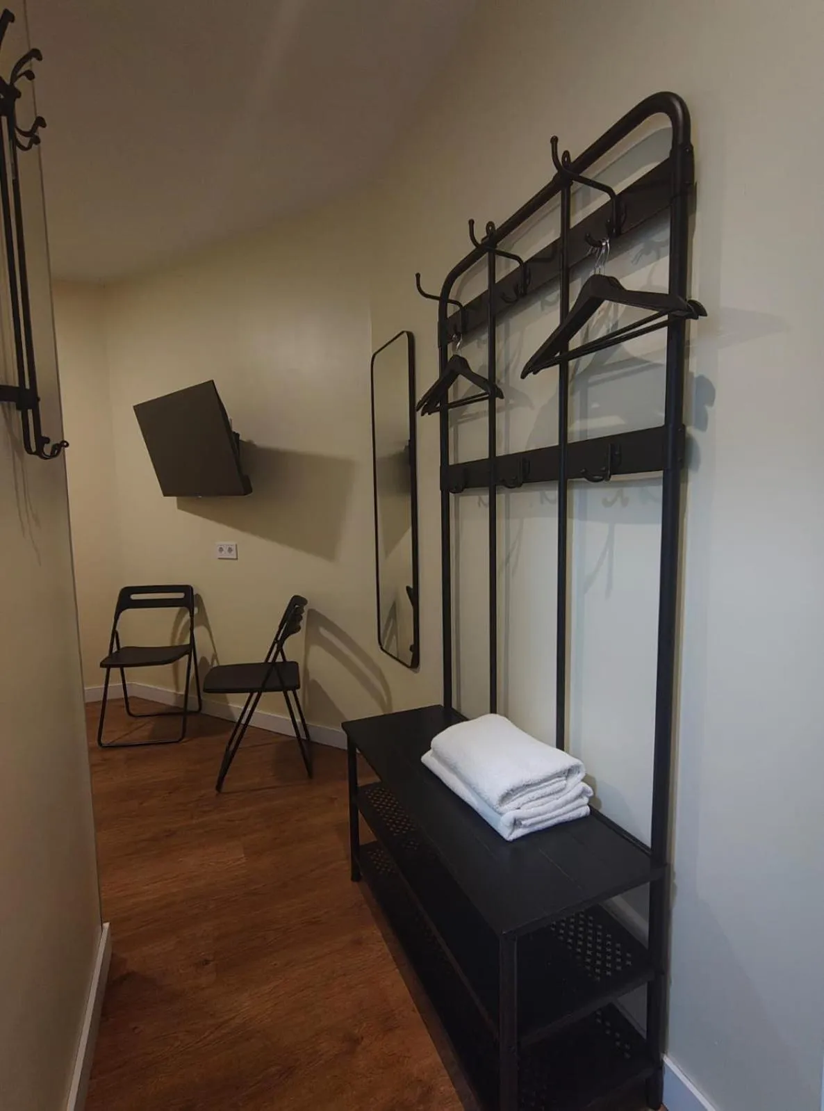 Bedroom, Bed in Hostal JQ Madrid 1