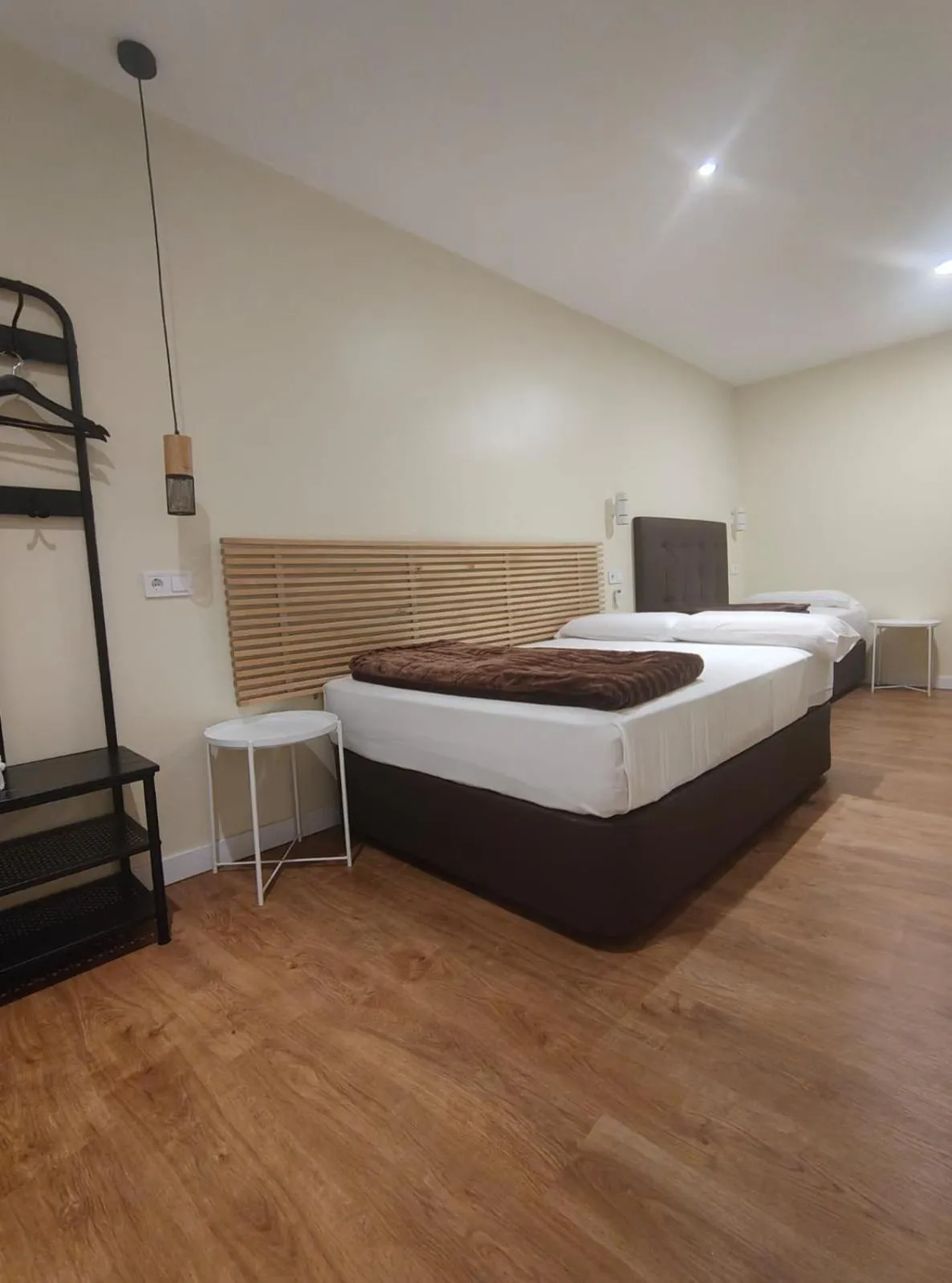 Bed in Hostal JQ Madrid 1