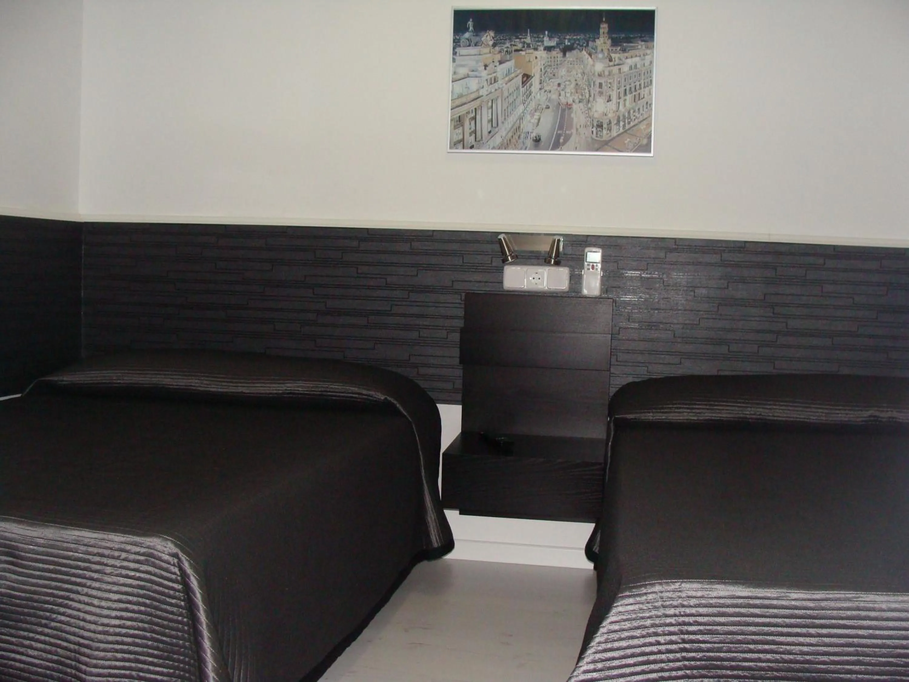 Bed in Hostal JQ Madrid 1