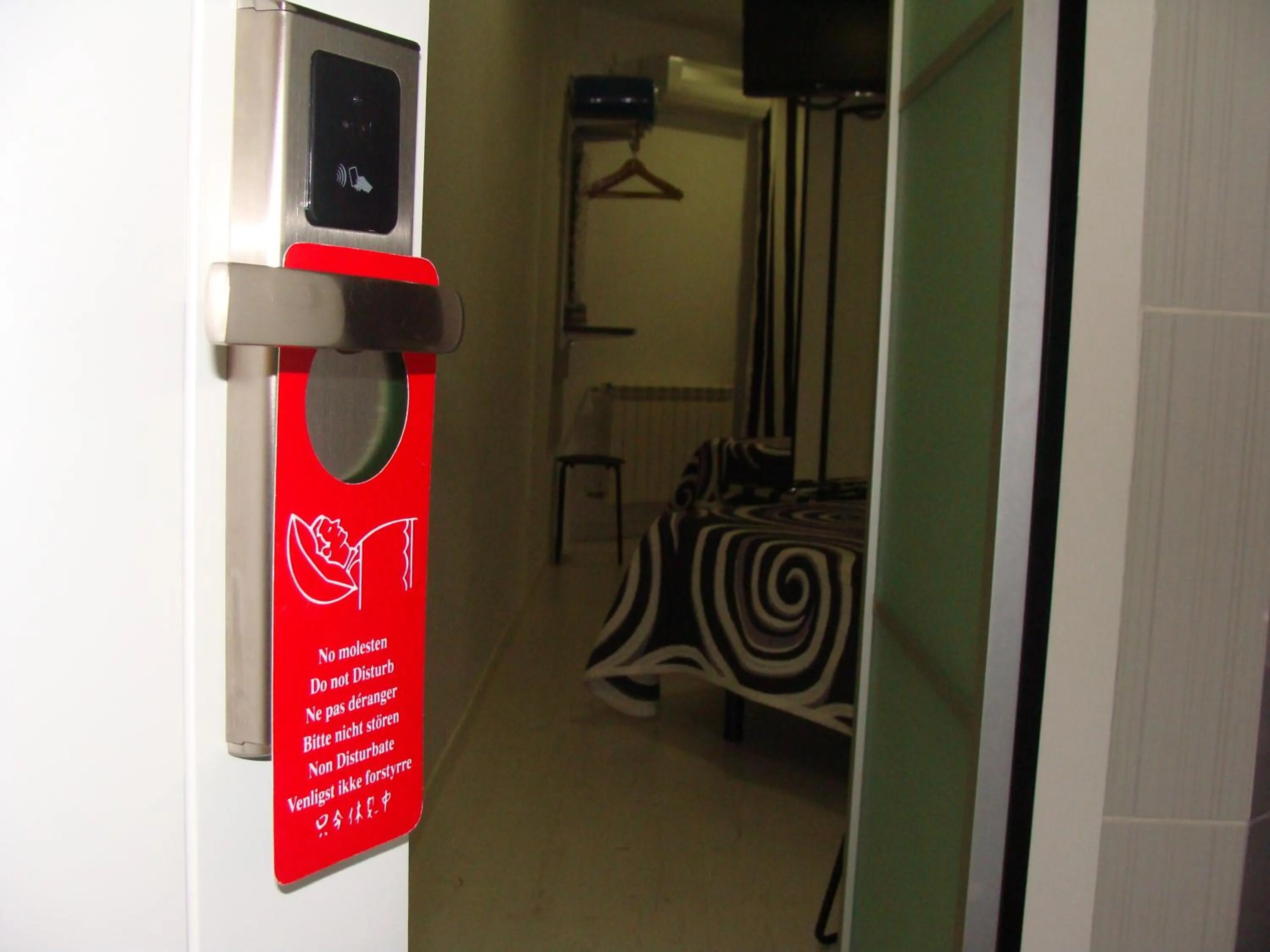 Bathroom in Hostal JQ Madrid 1