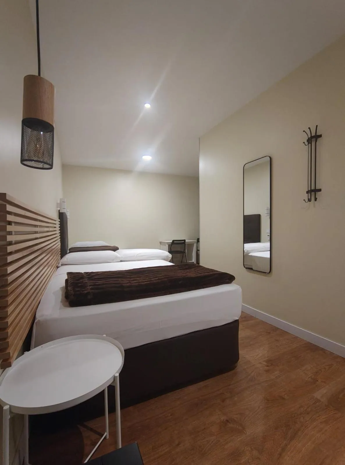 Bedroom, Bed in Hostal JQ Madrid 1