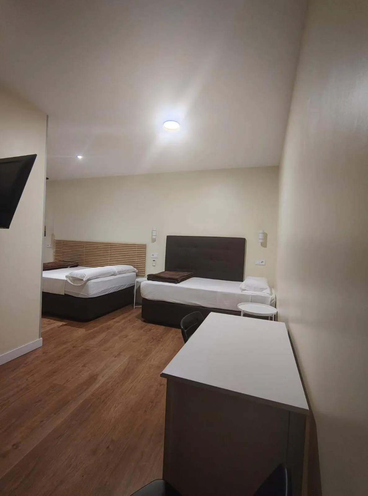 Bedroom, Bed in Hostal JQ Madrid 1