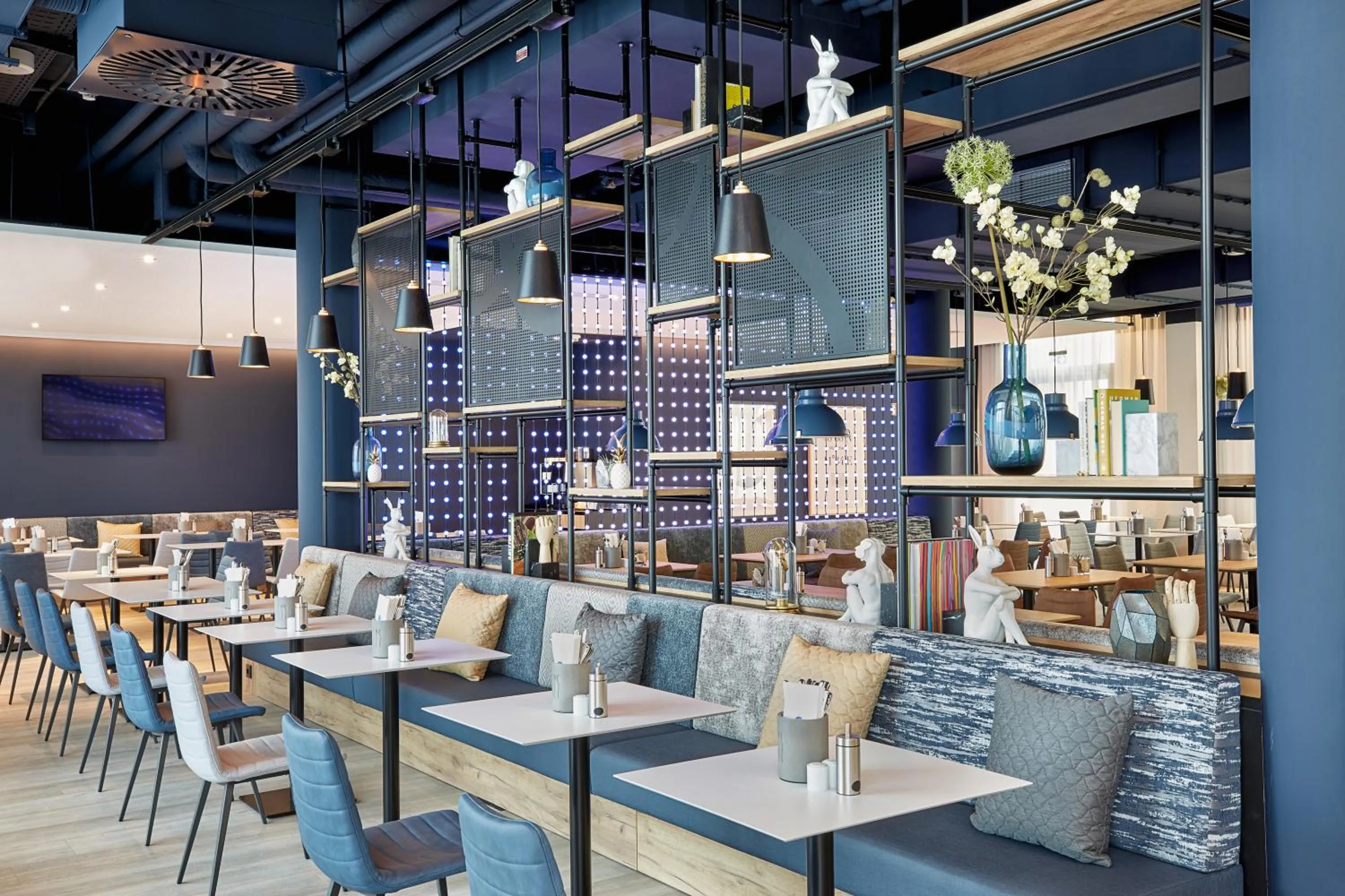 Restaurant/places to eat in H2 Hotel München Olympiapark