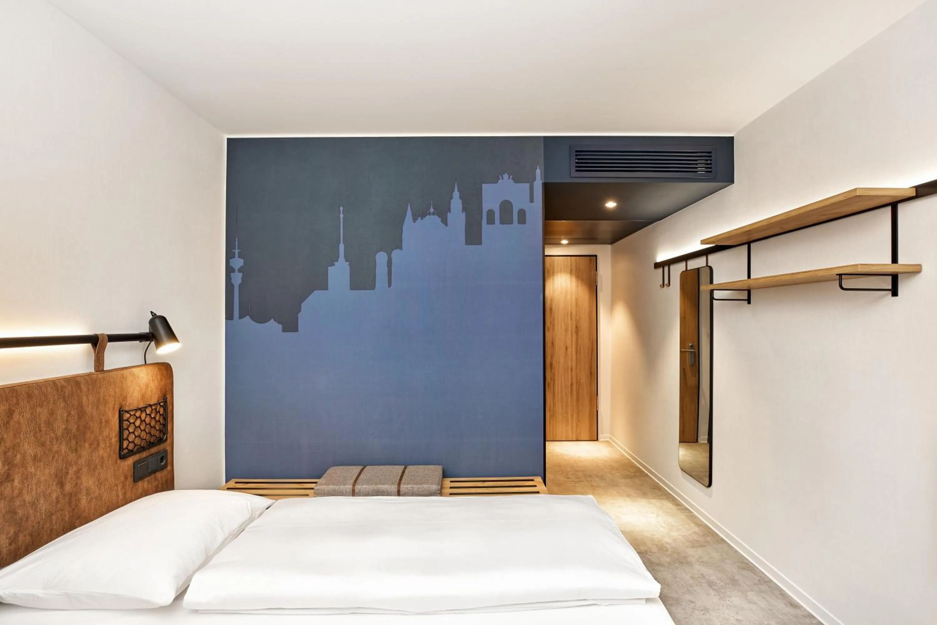 Decorative detail, Bed in H2 Hotel München Olympiapark